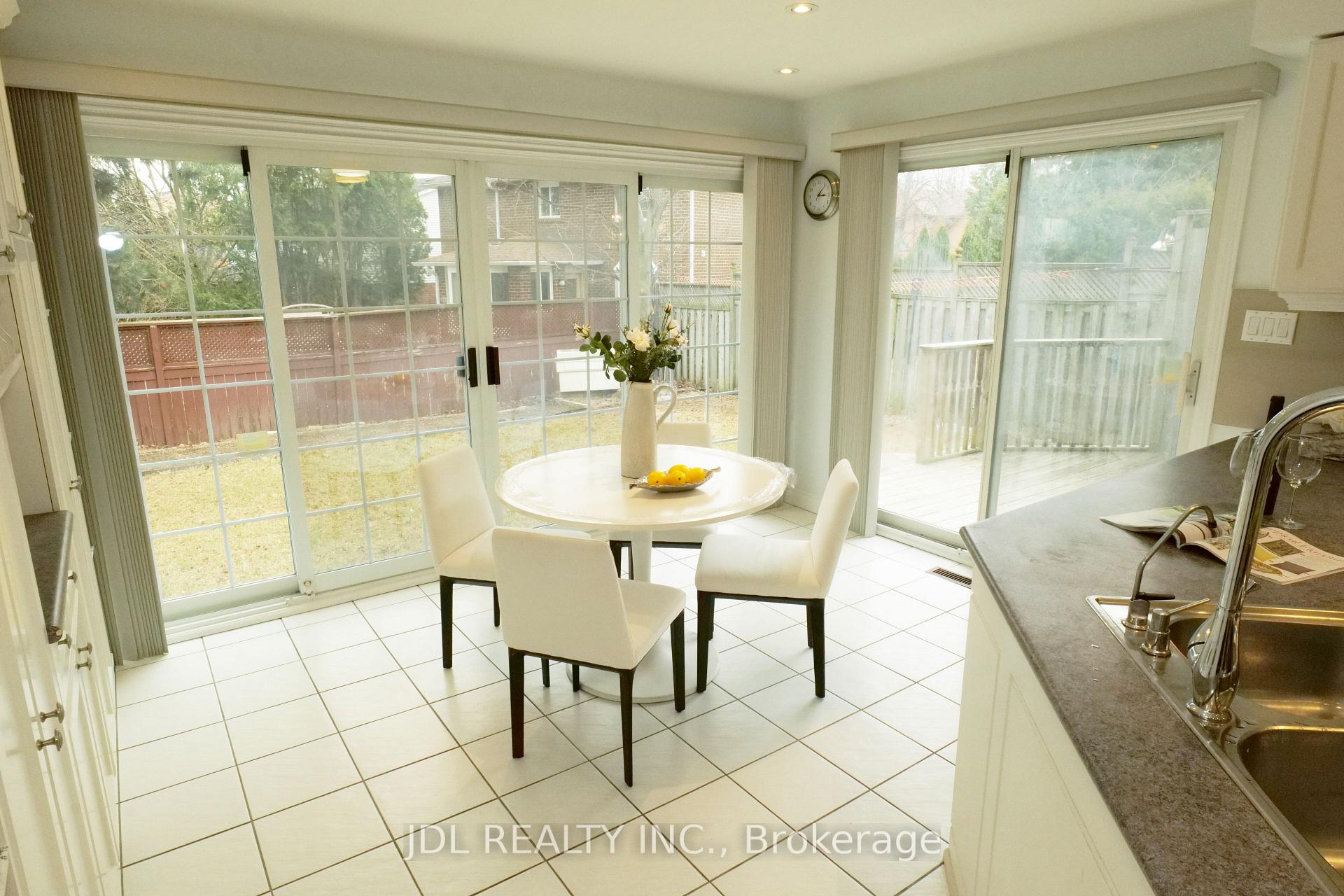 Photo 14 of 15 Lang Road E, Markham, Thornlea — HOMEH