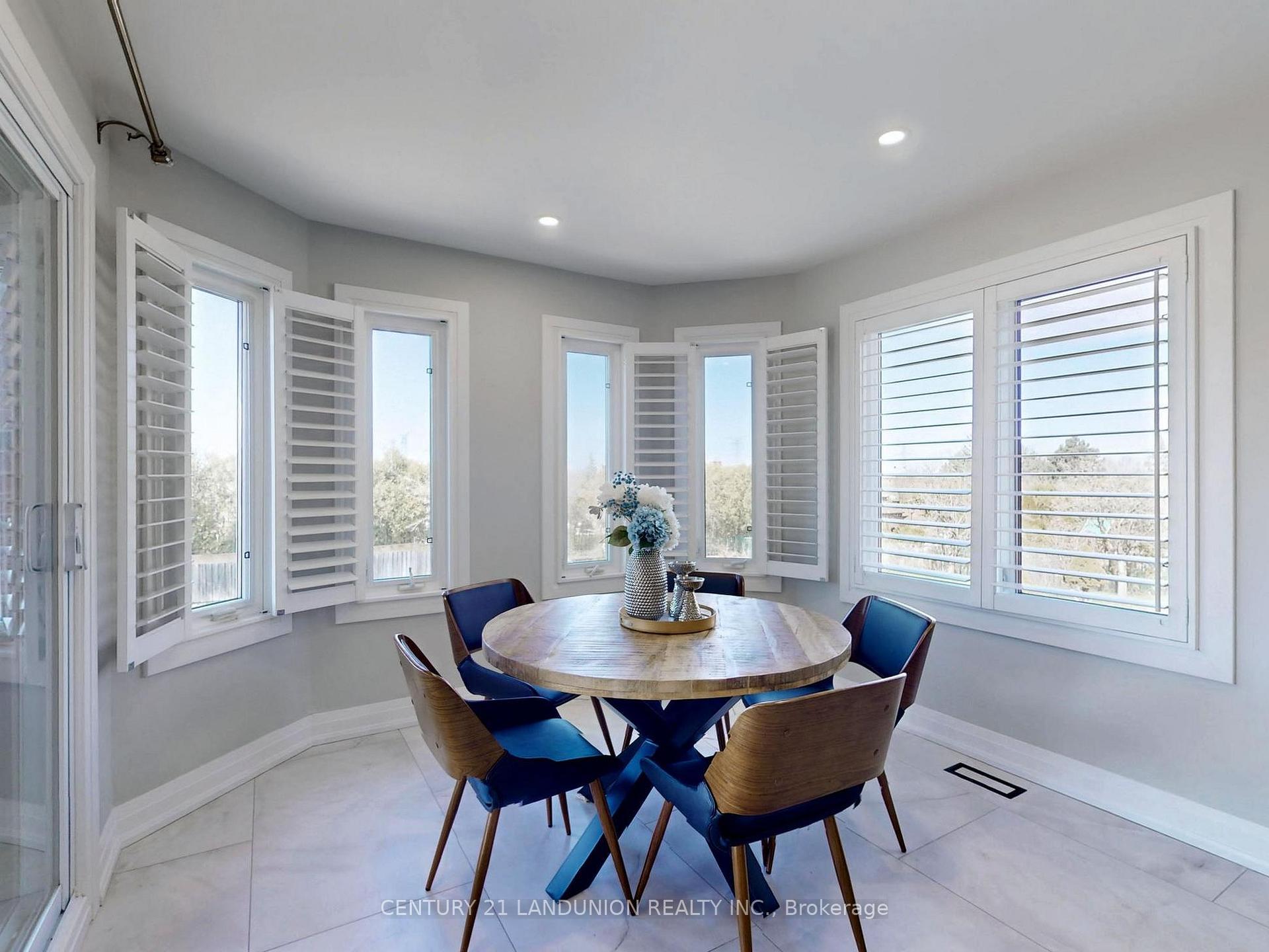 Photo 17 of 18 Ravenhill Crescent, Markham, Milliken Mills East — HOMEH