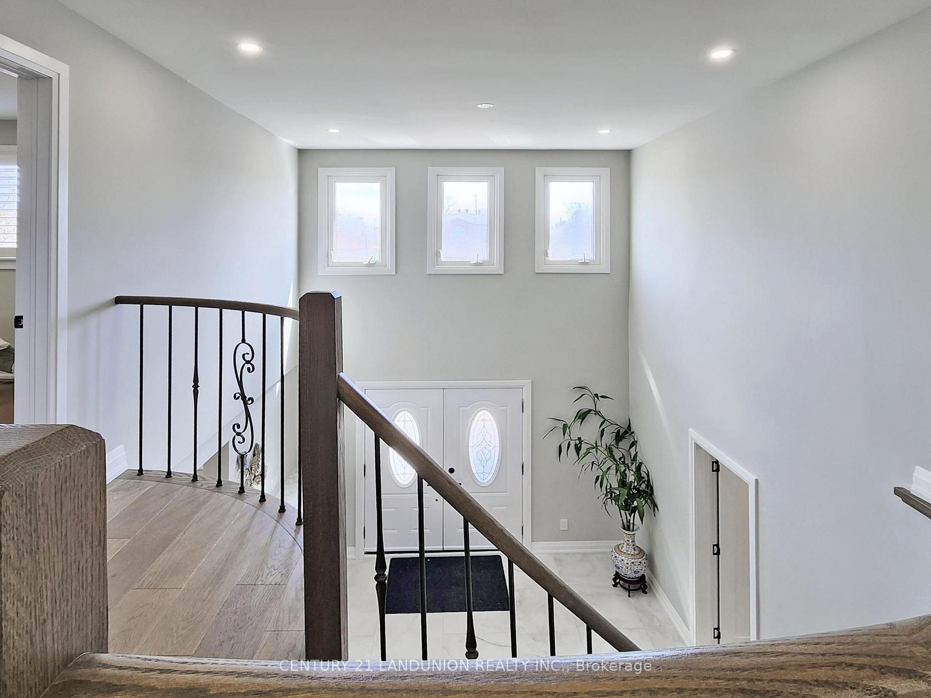 Photo 28 of 18 Ravenhill Crescent, Markham, Milliken Mills East — HOMEH
