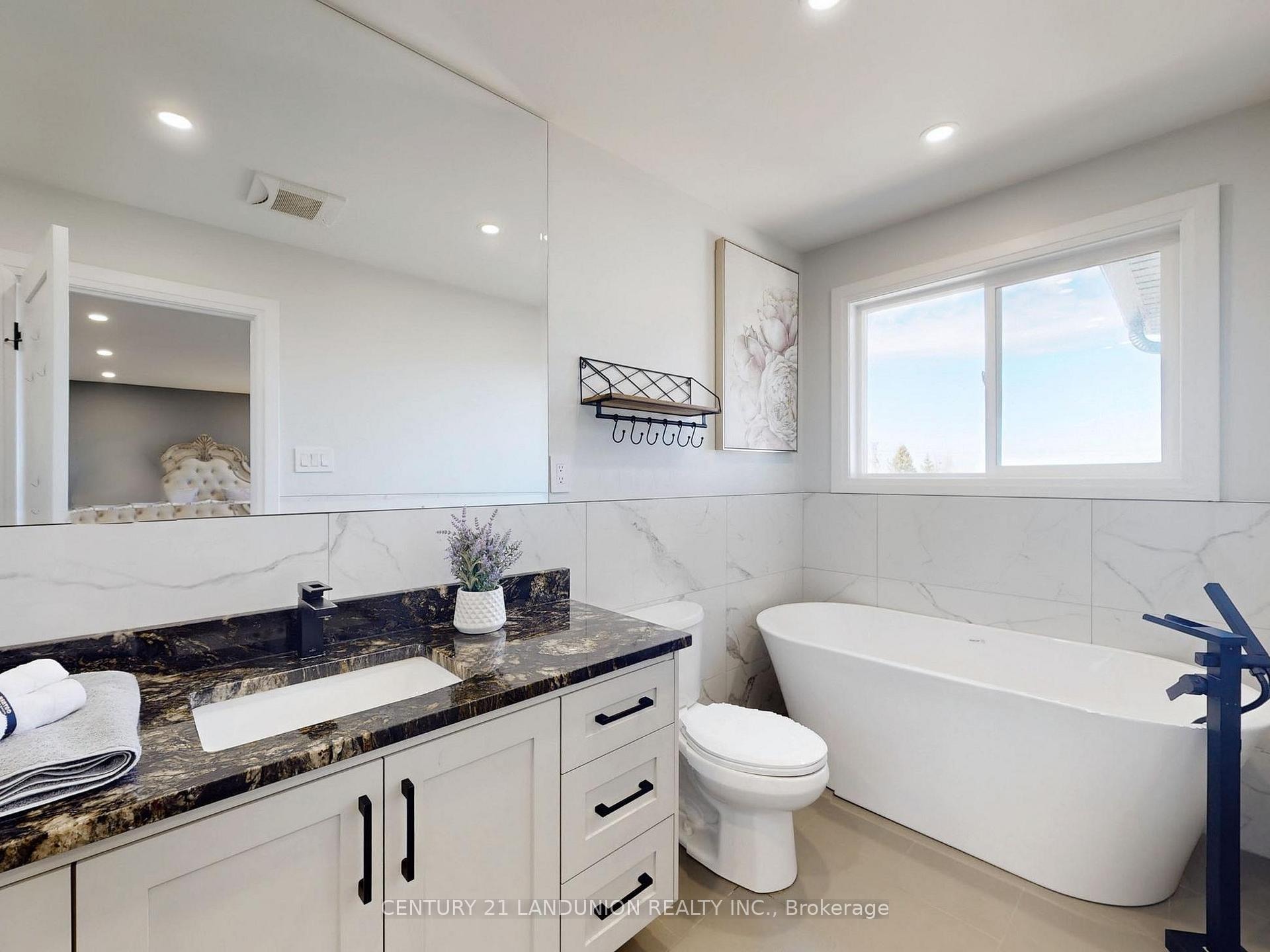 Photo 33 of 18 Ravenhill Crescent, Markham, Milliken Mills East — HOMEH