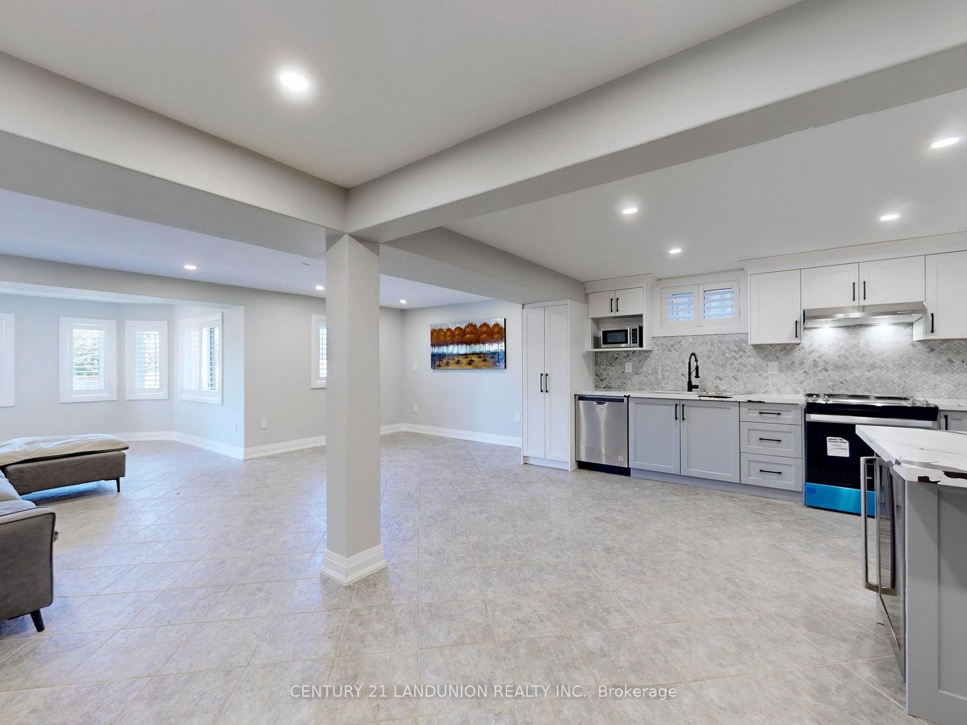 Photo 42 of 18 Ravenhill Crescent, Markham, Milliken Mills East — HOMEH