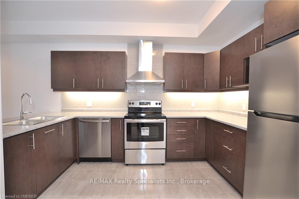 Photo 2 of Unit 281, 30 Times Square Blvd, Hamilton, Stoney Creek Mountain — HOMEH