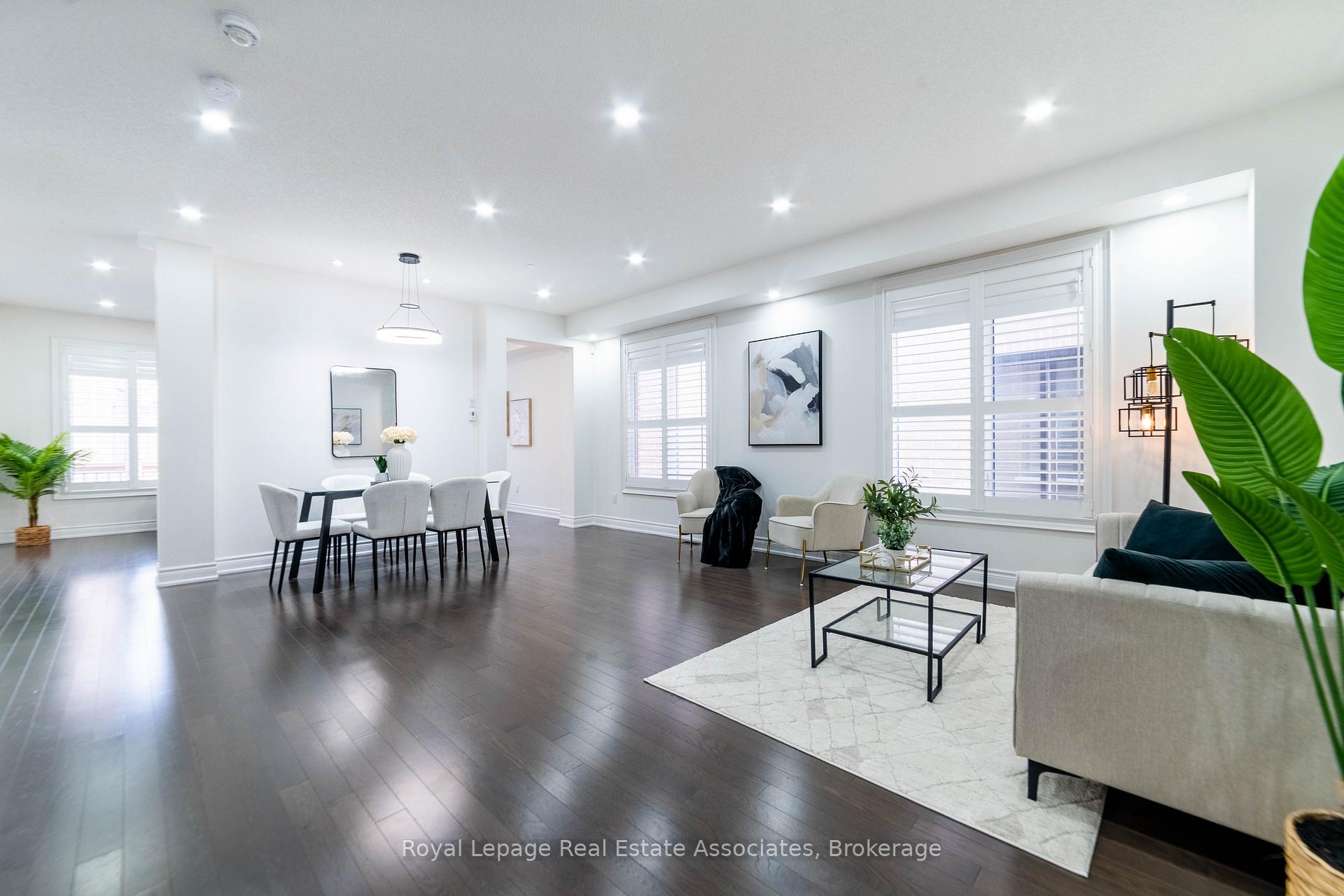Photo 7 of 1267 Raspberry Terrace, Milton, Ford — HOMEH
