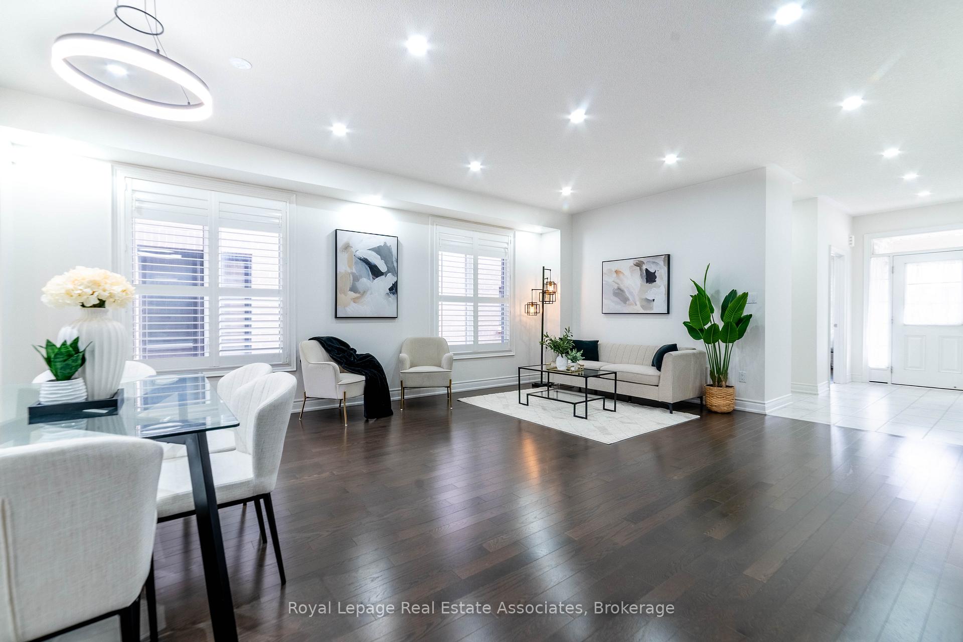 Photo 8 of 1267 Raspberry Terrace, Milton, Ford — HOMEH