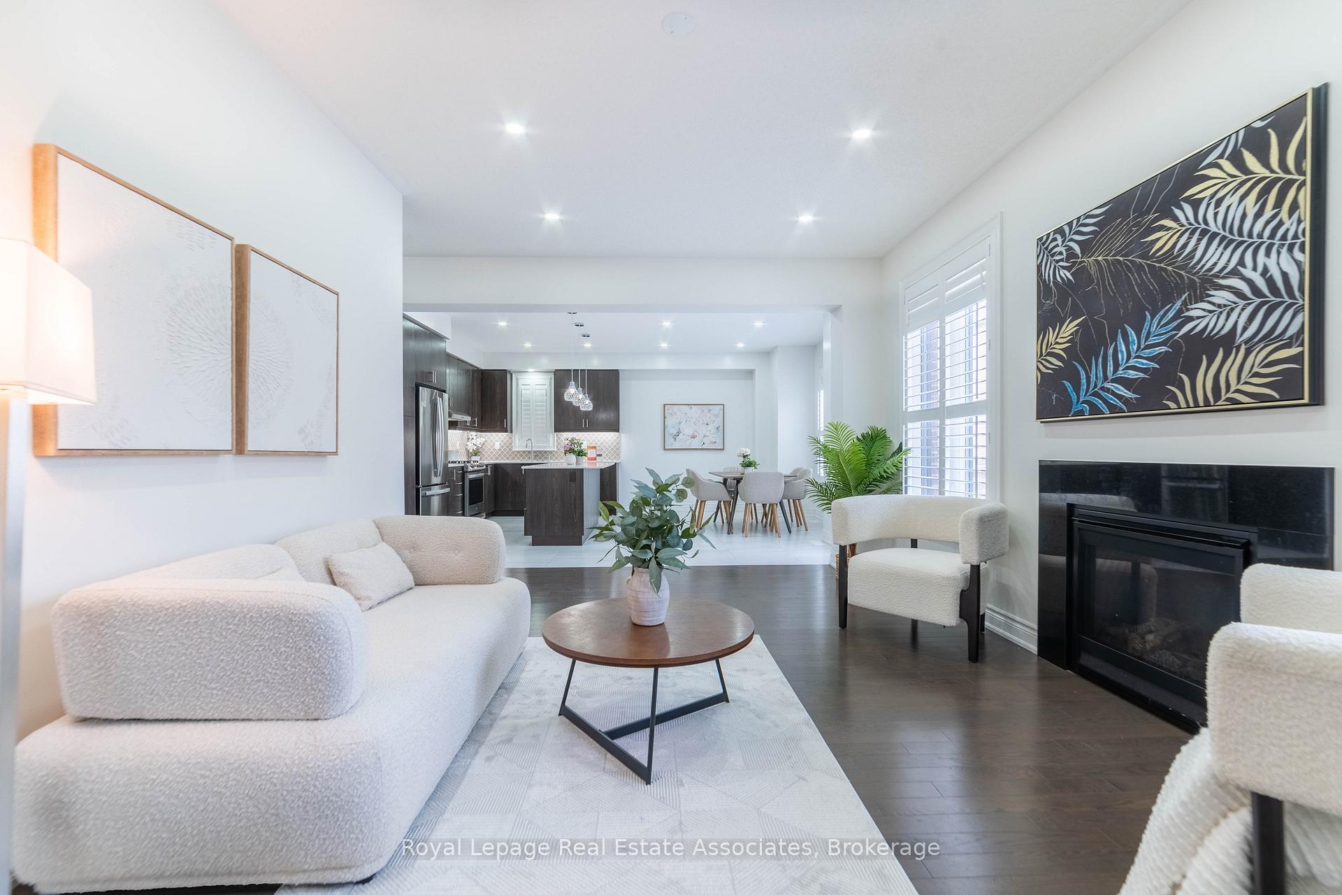 Photo 10 of 1267 Raspberry Terrace, Milton, Ford — HOMEH