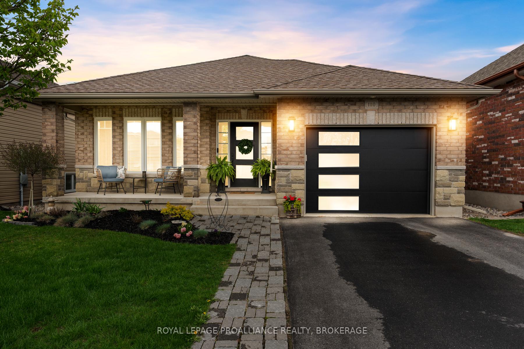 Photo 1 of 1110 Crossfield Avenue, Kingston, City Northwest — HOMEH