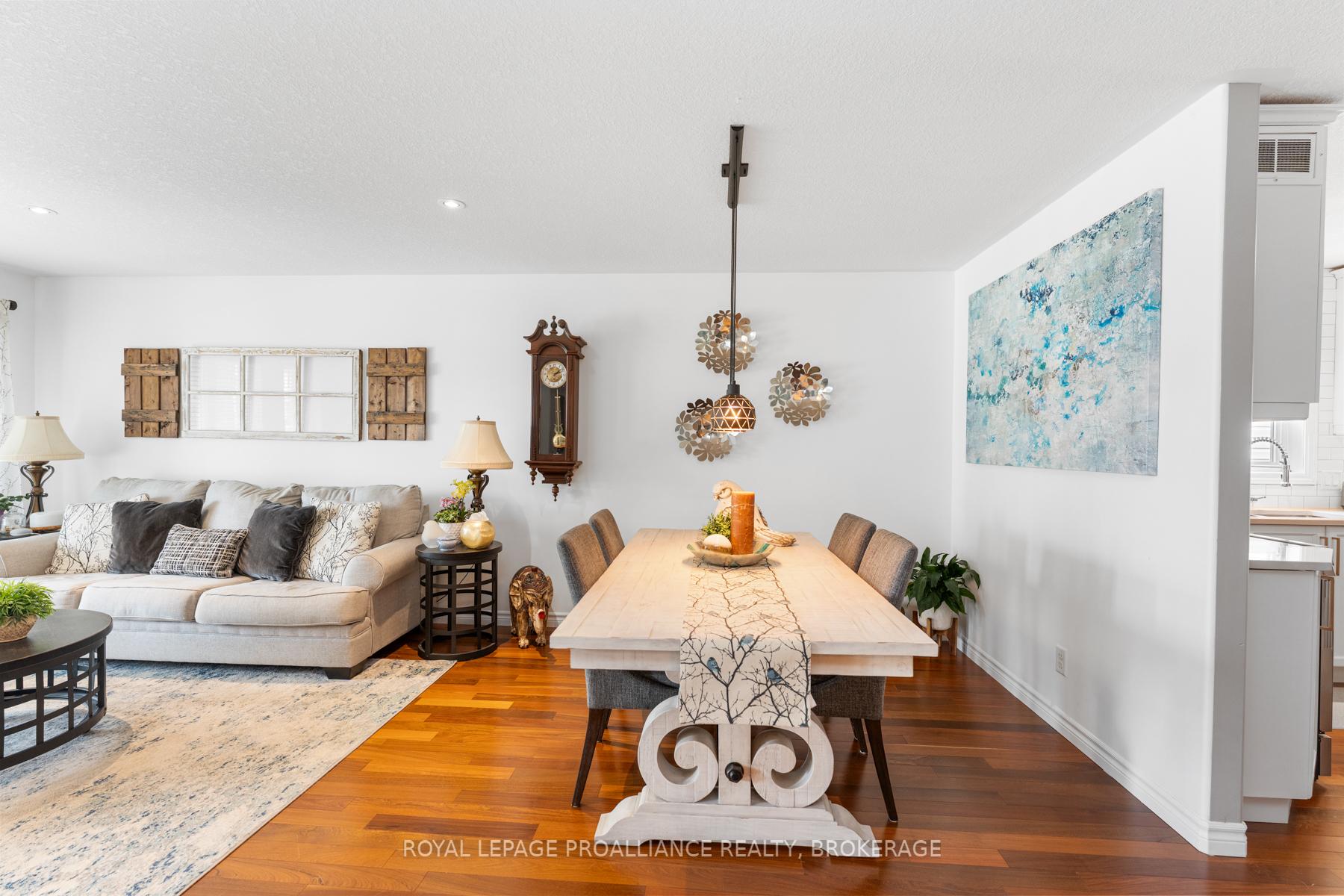 Photo 8 of 1110 Crossfield Avenue, Kingston, City Northwest — HOMEH
