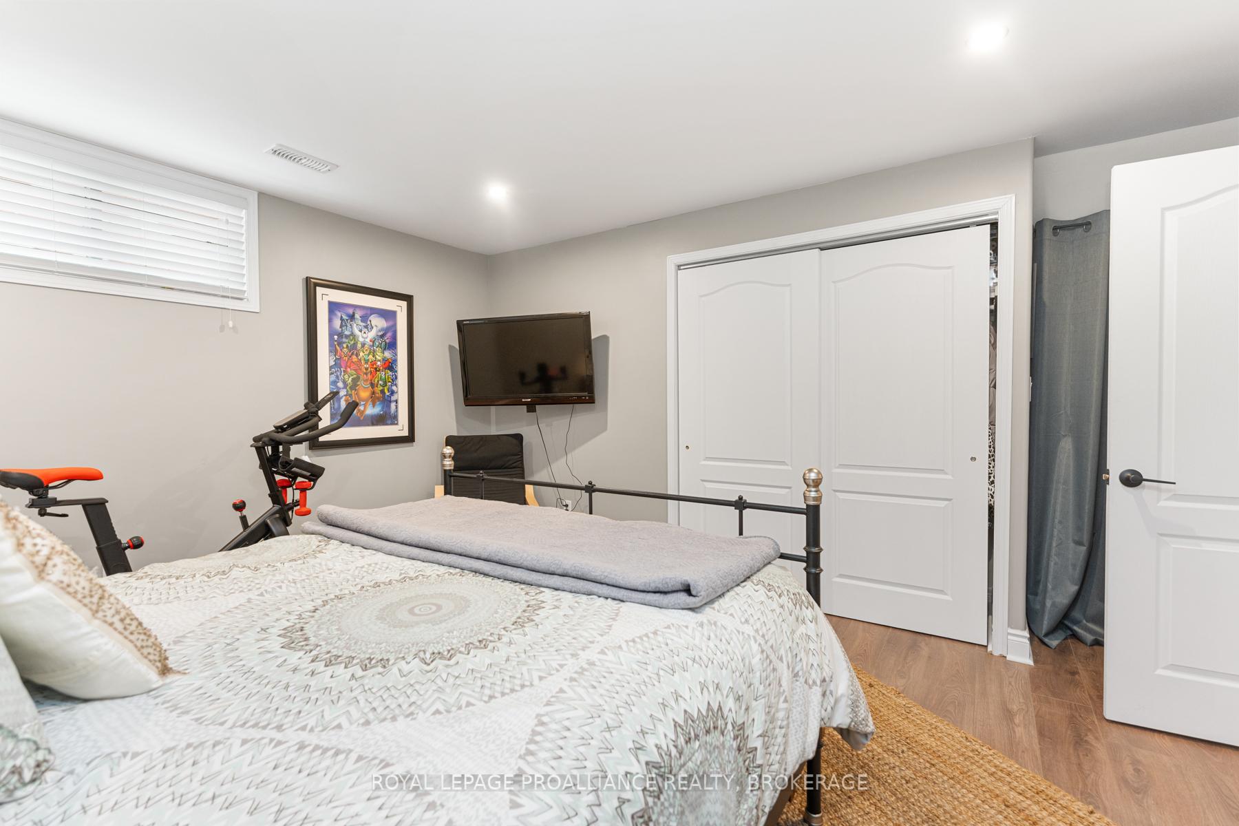 Photo 31 of 1110 Crossfield Avenue, Kingston, City Northwest — HOMEH