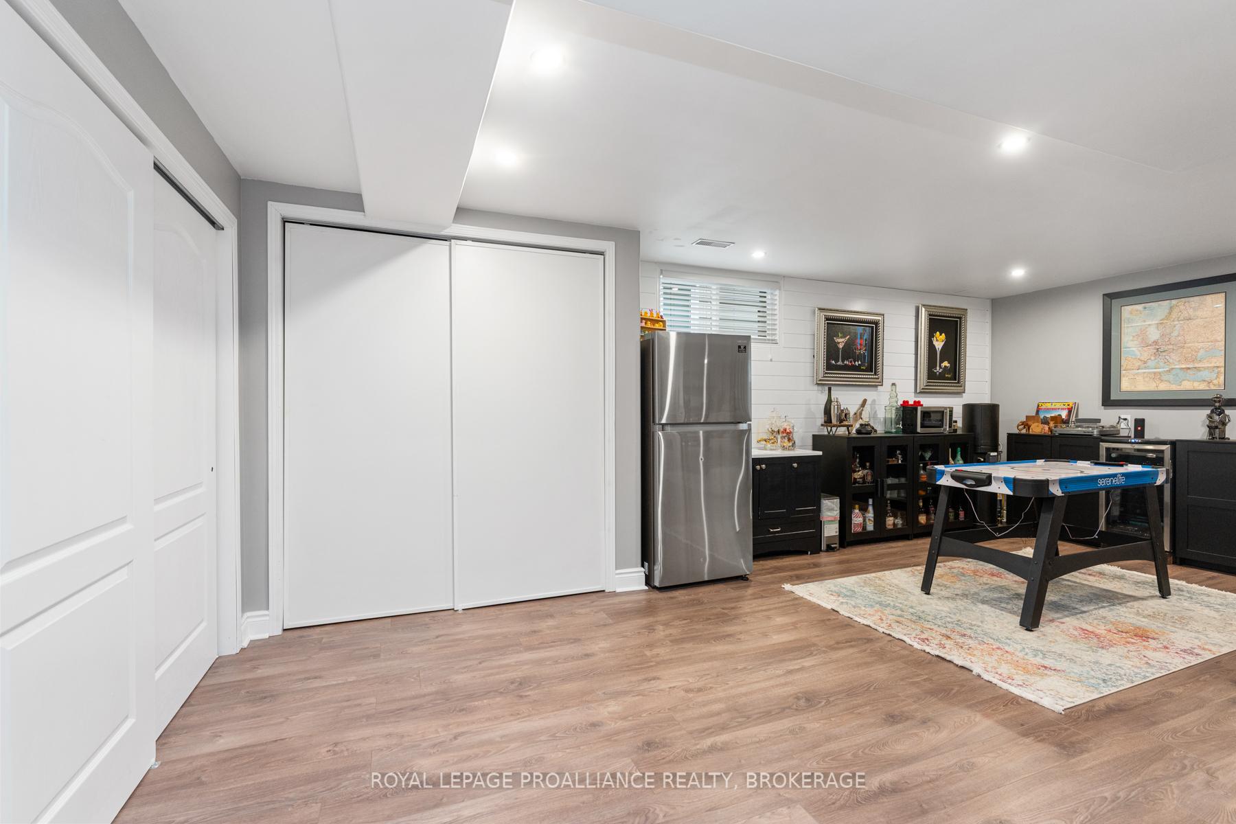 Photo 32 of 1110 Crossfield Avenue, Kingston, City Northwest — HOMEH