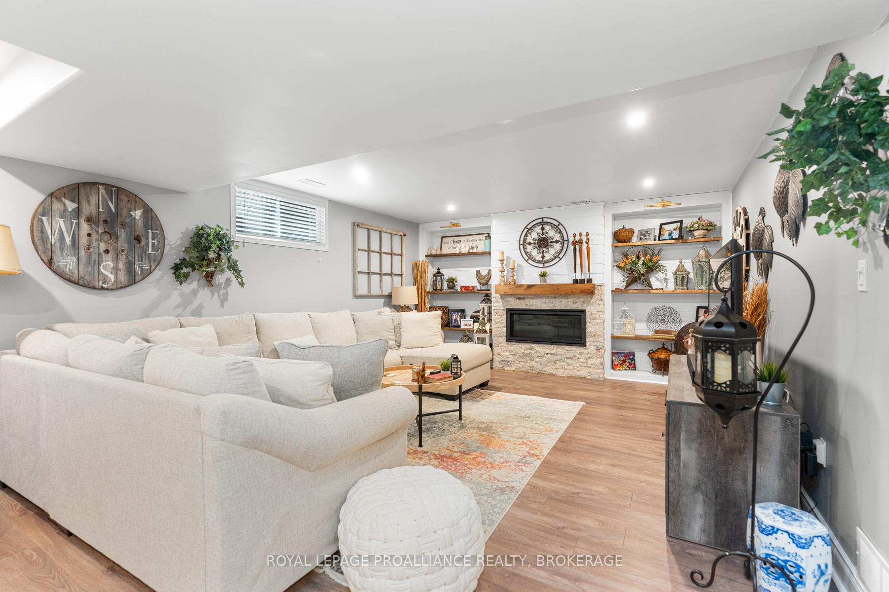 Photo 35 of 1110 Crossfield Avenue, Kingston, City Northwest — HOMEH
