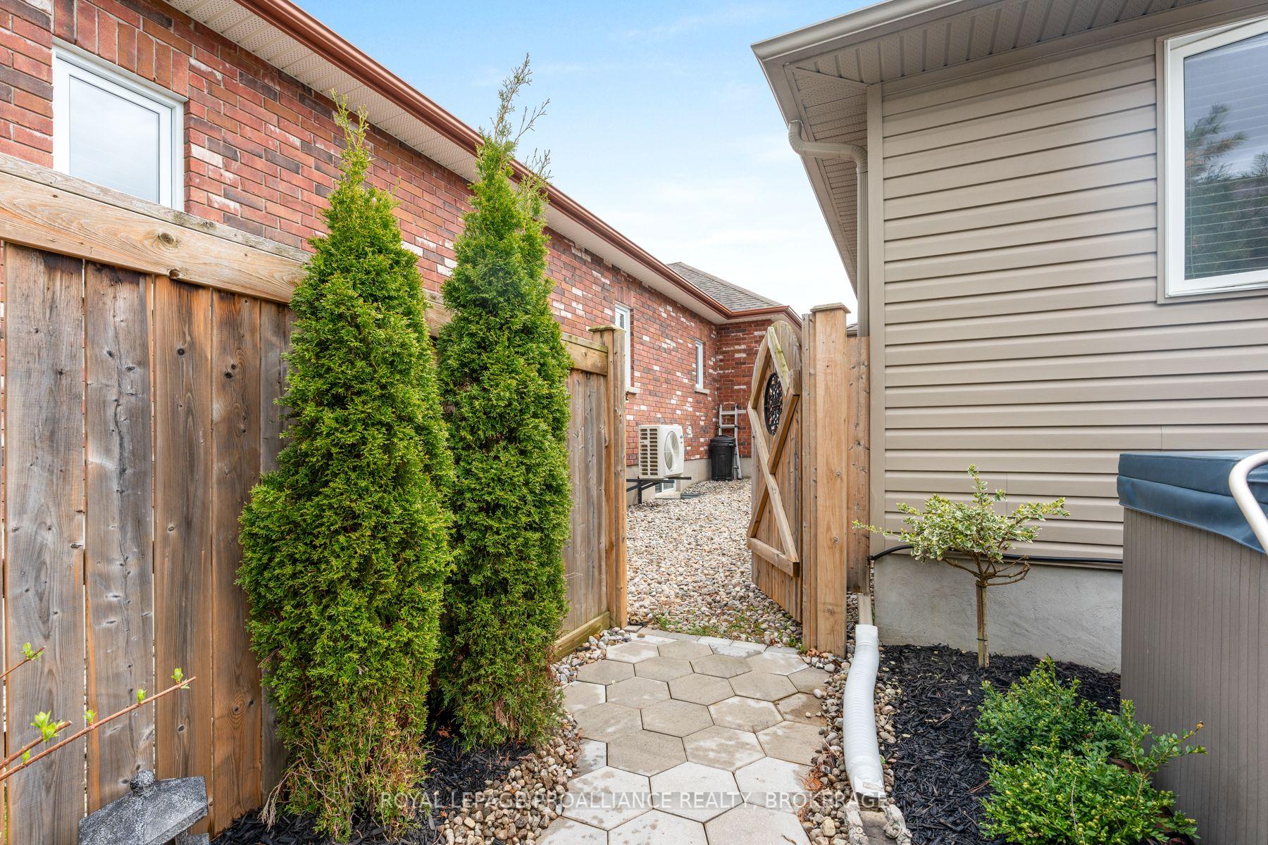 Photo 50 of 1110 Crossfield Avenue, Kingston, City Northwest — HOMEH