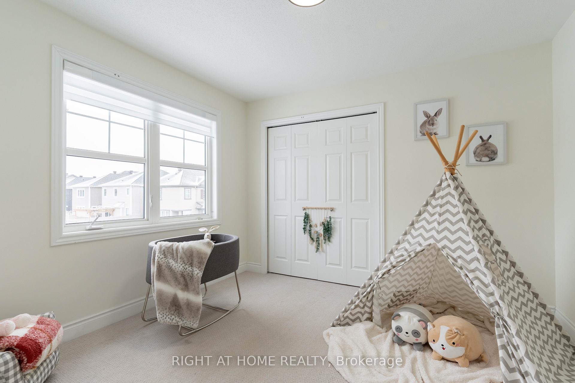 Photo 26 of 156 Cranesbill Road, Ottawa, Kanata - Emerald Meadows/Trailwest — HOMEH