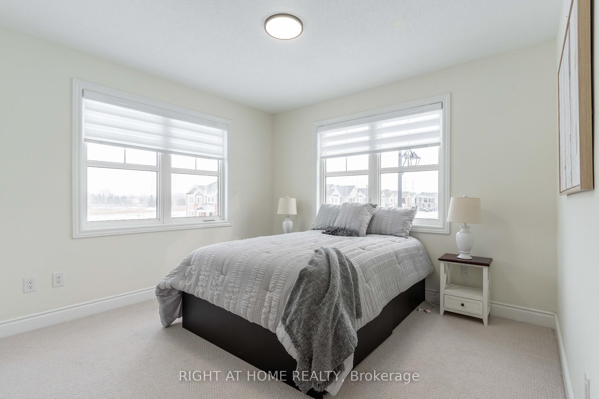 Photo 30 of 156 Cranesbill Road, Ottawa, Kanata - Emerald Meadows/Trailwest — HOMEH