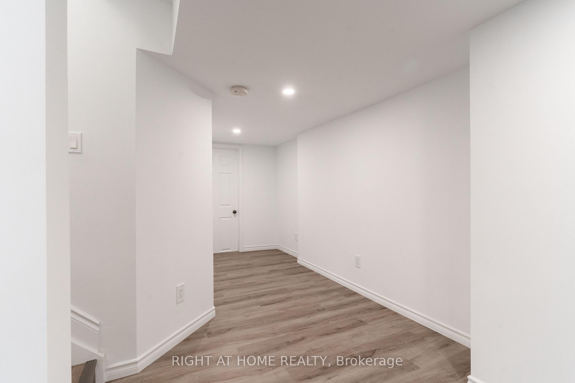 Photo 37 of 156 Cranesbill Road, Ottawa, Kanata - Emerald Meadows/Trailwest — HOMEH