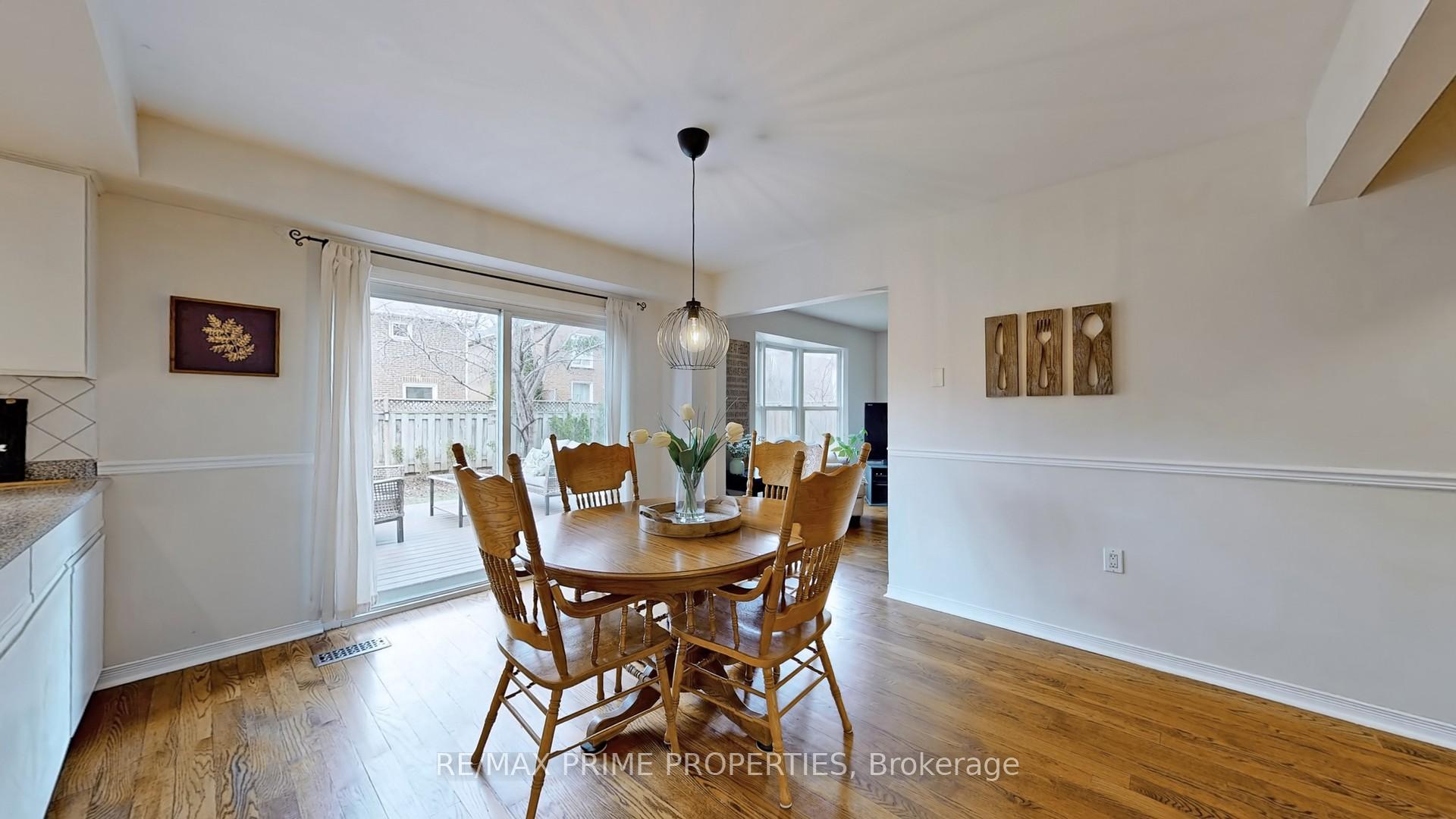 Photo 13 of 66 McCarty Crescent, Markham, Markham Village — HOMEH
