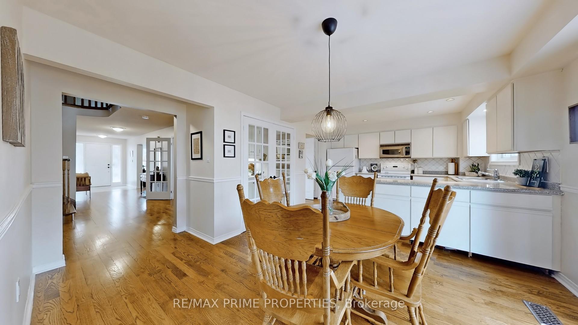 Photo 14 of 66 McCarty Crescent, Markham, Markham Village — HOMEH