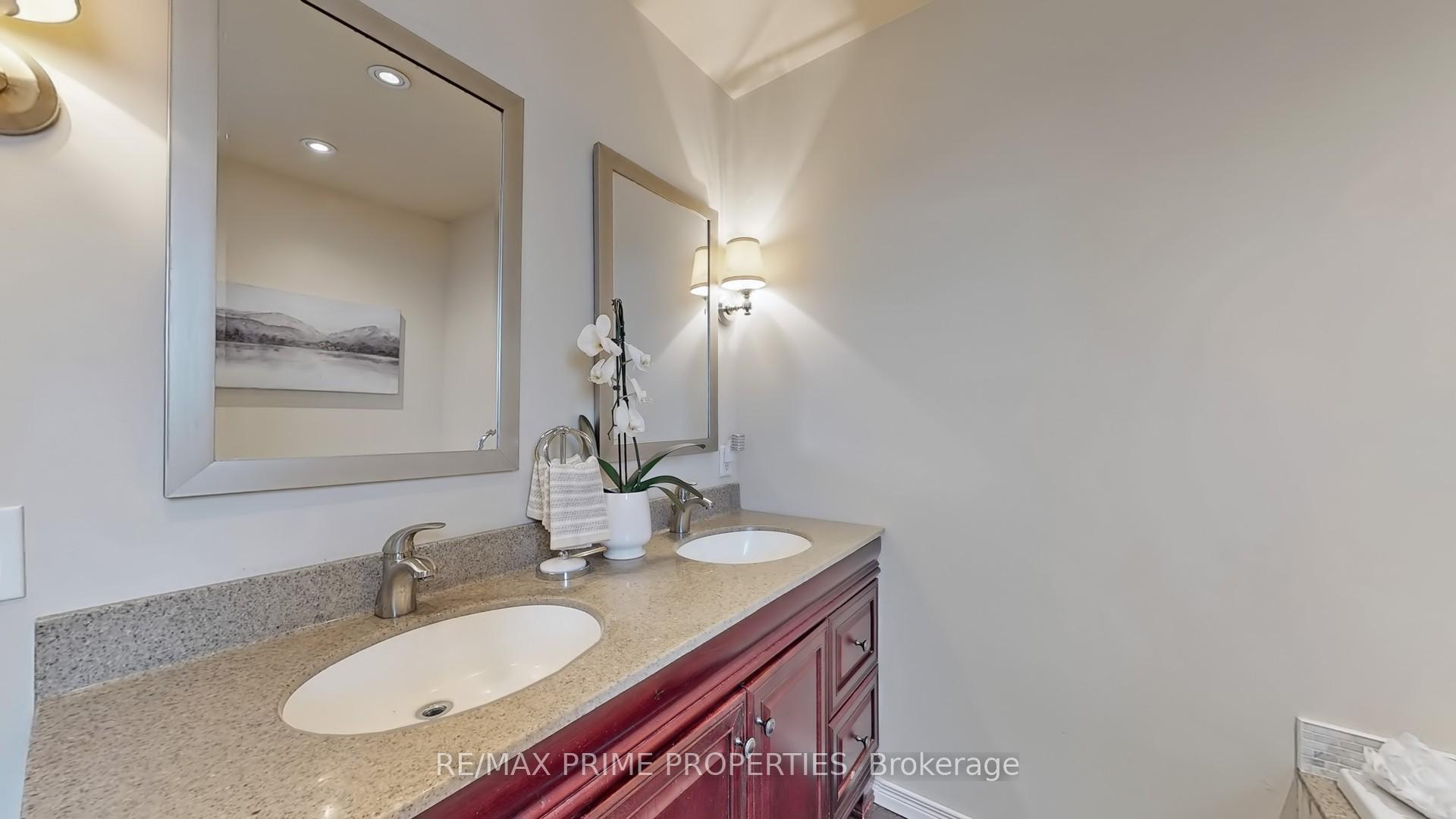 Photo 23 of 66 McCarty Crescent, Markham, Markham Village — HOMEH