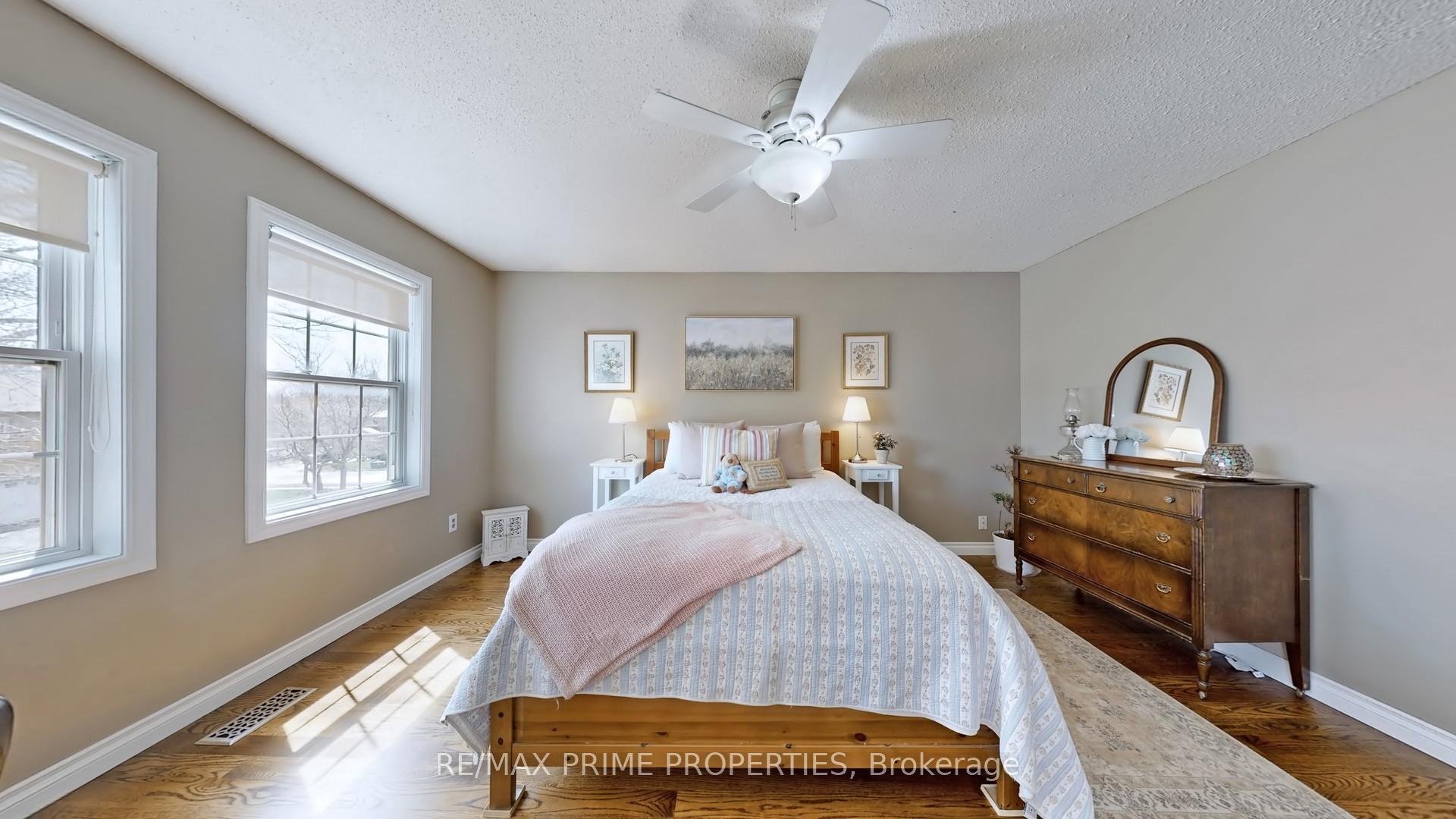 Photo 32 of 66 McCarty Crescent, Markham, Markham Village — HOMEH