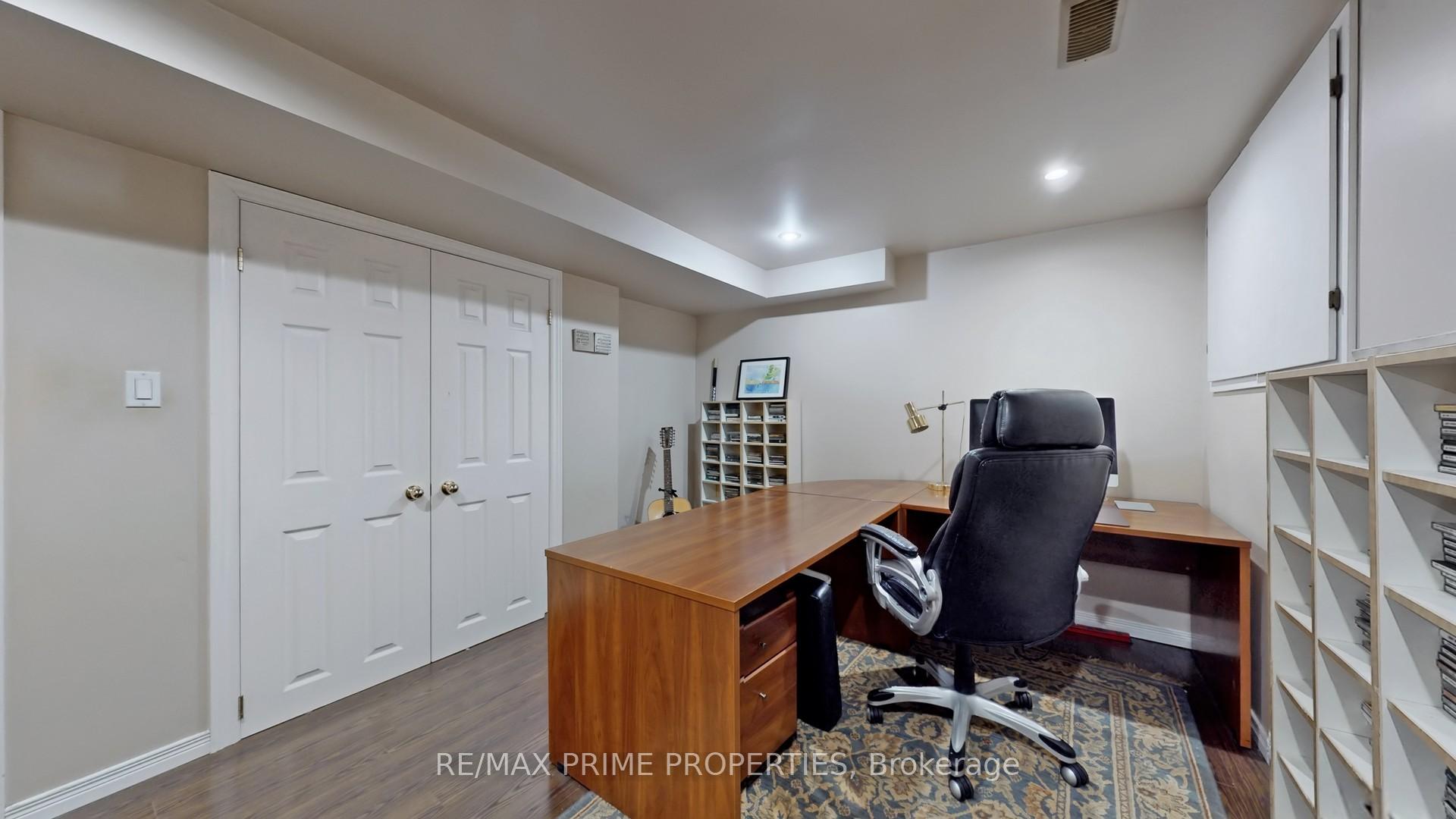 Photo 39 of 66 McCarty Crescent, Markham, Markham Village — HOMEH