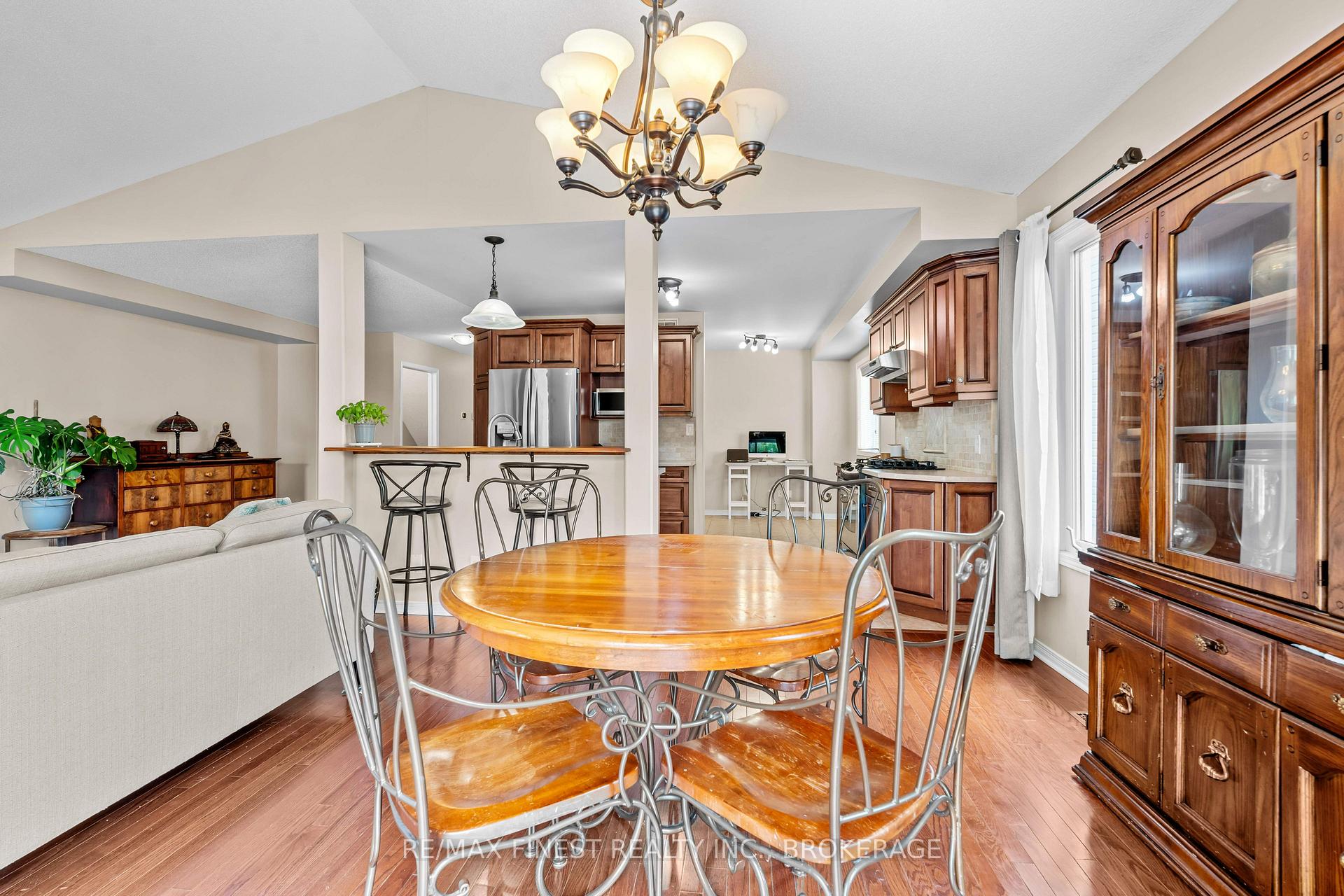 Photo 13 of 728 Margaret Way, Kingston, Kingston East (Incl Barret Crt) — HOMEH
