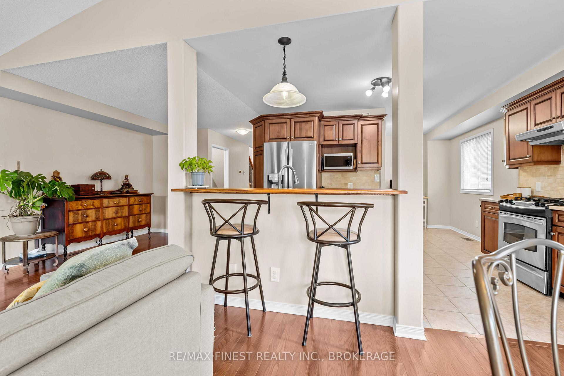 Photo 14 of 728 Margaret Way, Kingston, Kingston East (Incl Barret Crt) — HOMEH