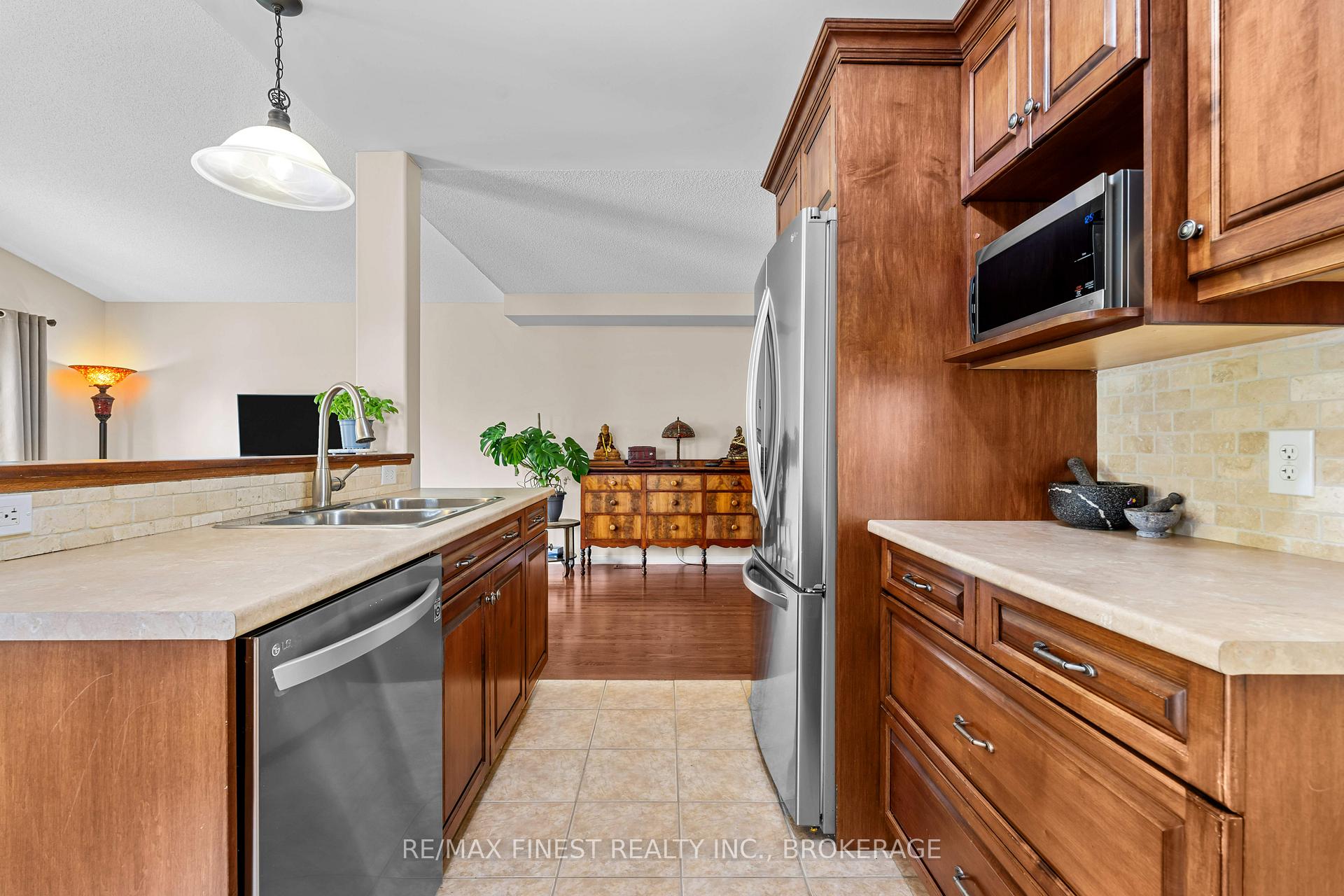 Photo 17 of 728 Margaret Way, Kingston, Kingston East (Incl Barret Crt) — HOMEH
