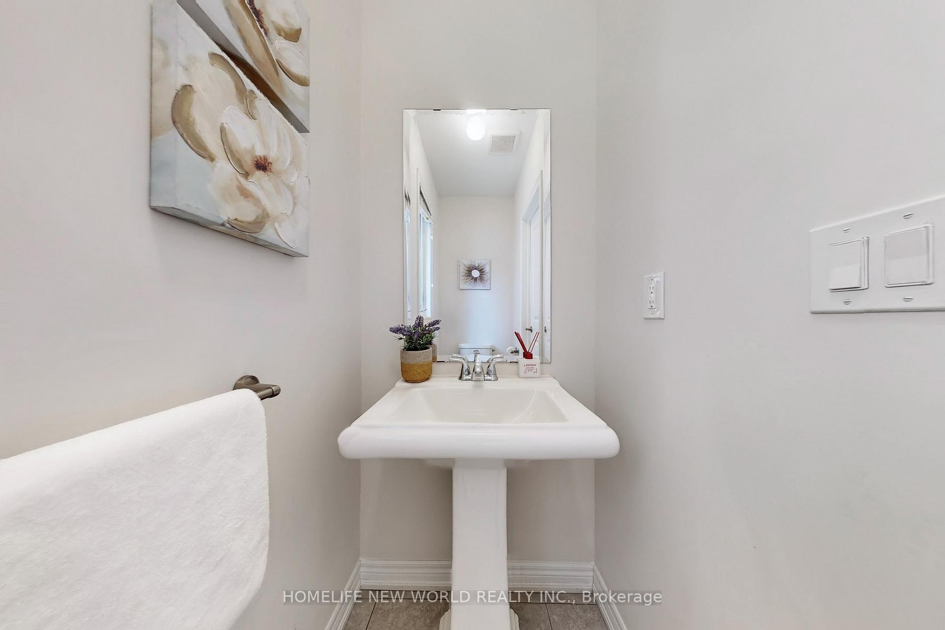 Photo 19 of 13 Collier Crescent, Markham, Wismer — HOMEH