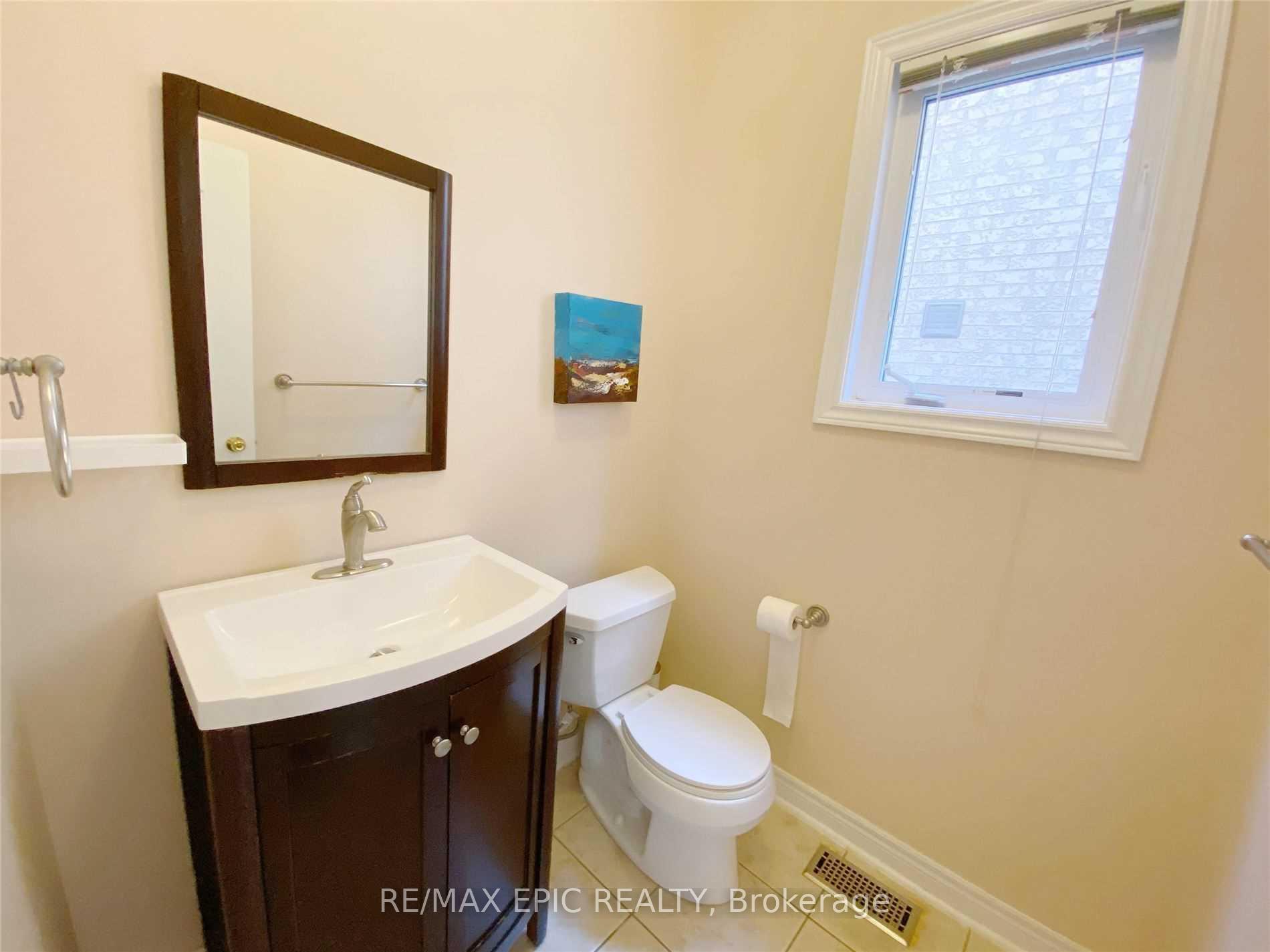 Photo 6 of 5 Markshire Road, Markham, Cachet — HOMEH
