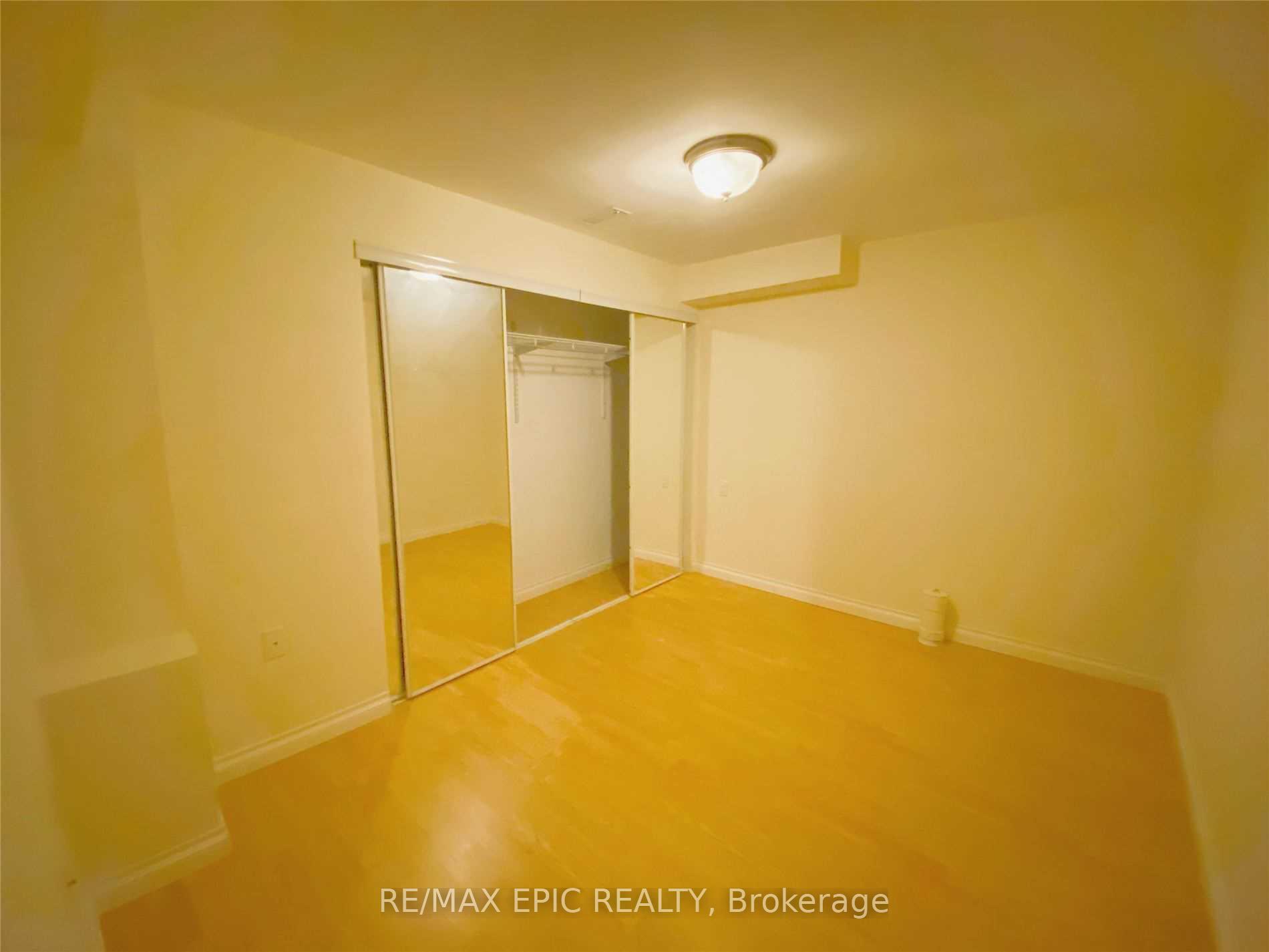 Photo 14 of 5 Markshire Road, Markham, Cachet — HOMEH