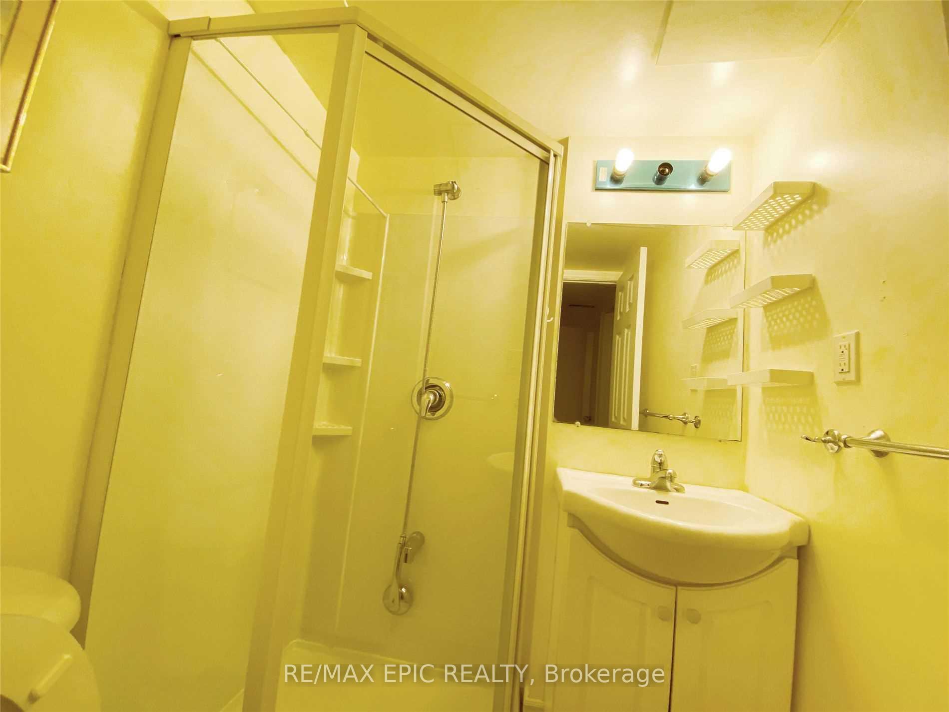 Photo 15 of 5 Markshire Road, Markham, Cachet — HOMEH