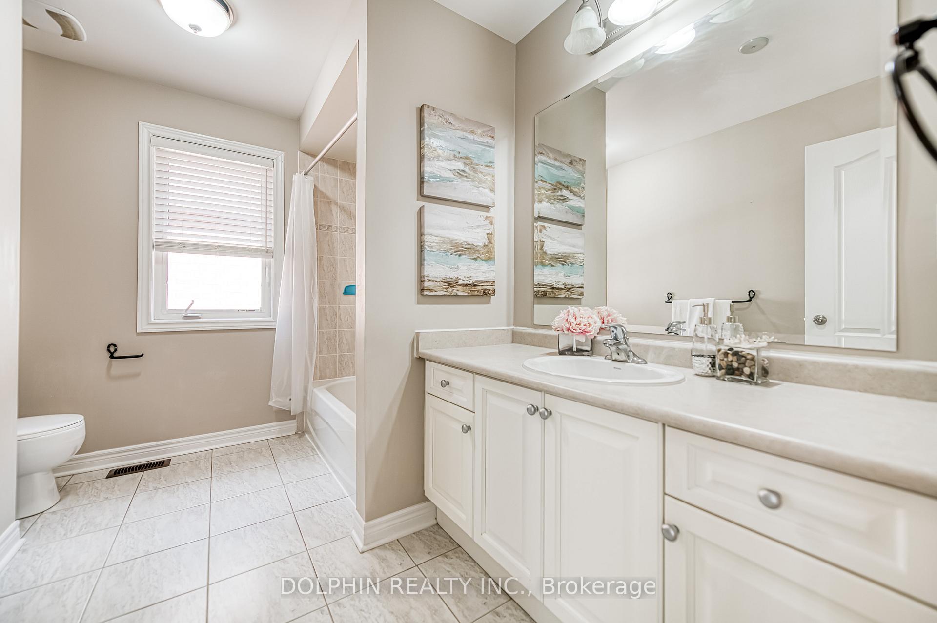 Photo 39 of 83 Stonechurch Crescent, Markham, Box Grove — HOMEH