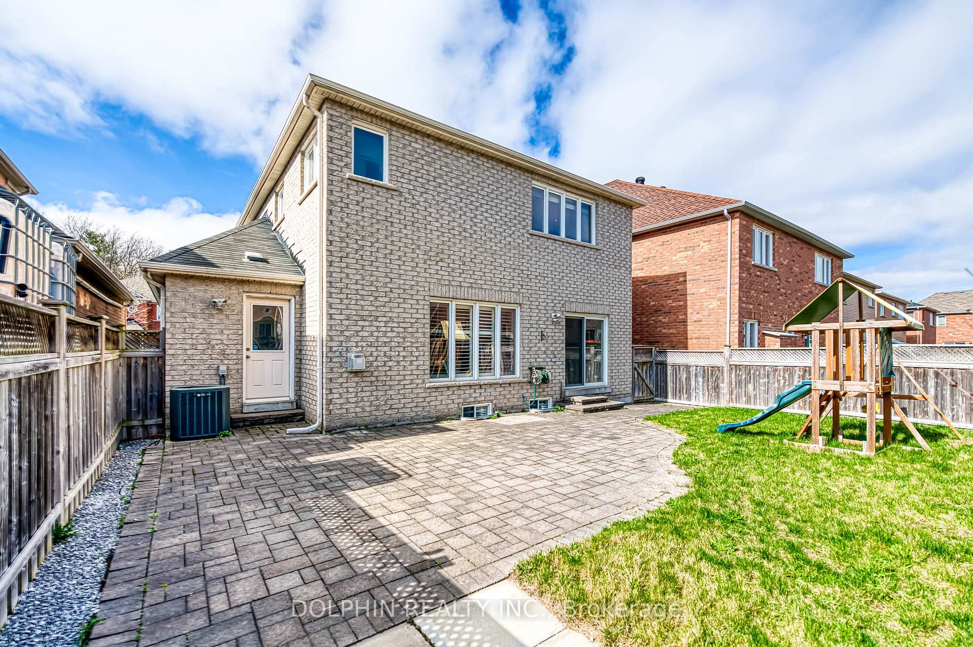 Photo 41 of 83 Stonechurch Crescent, Markham, Box Grove — HOMEH