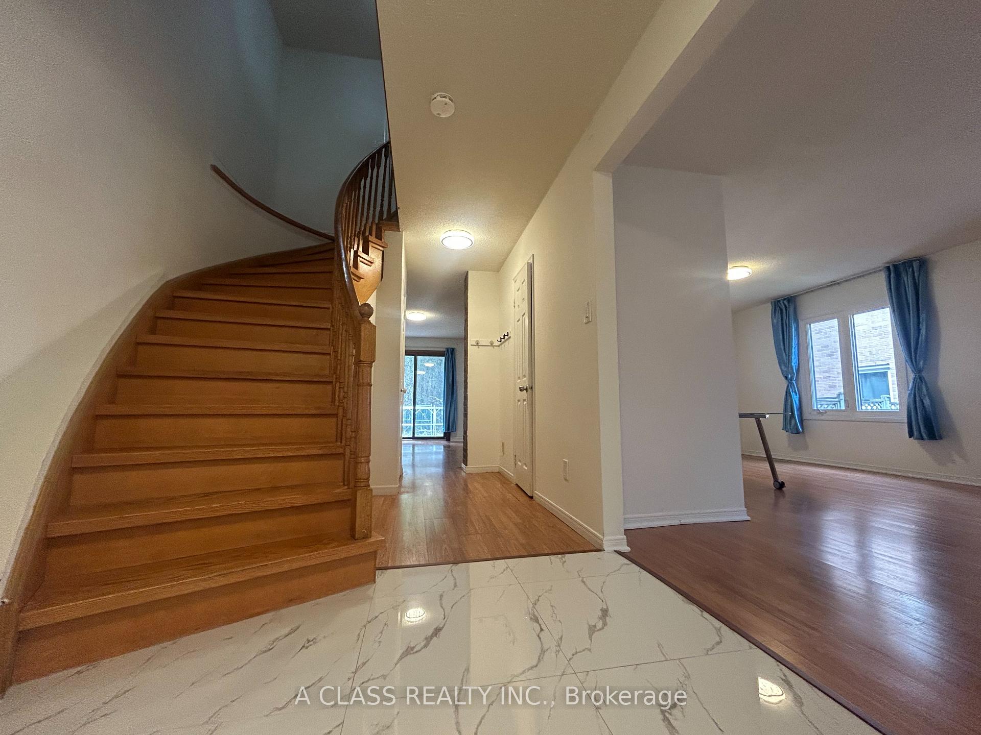 Photo 3 of 66 Beck Drive, Markham, Raymerville — HOMEH