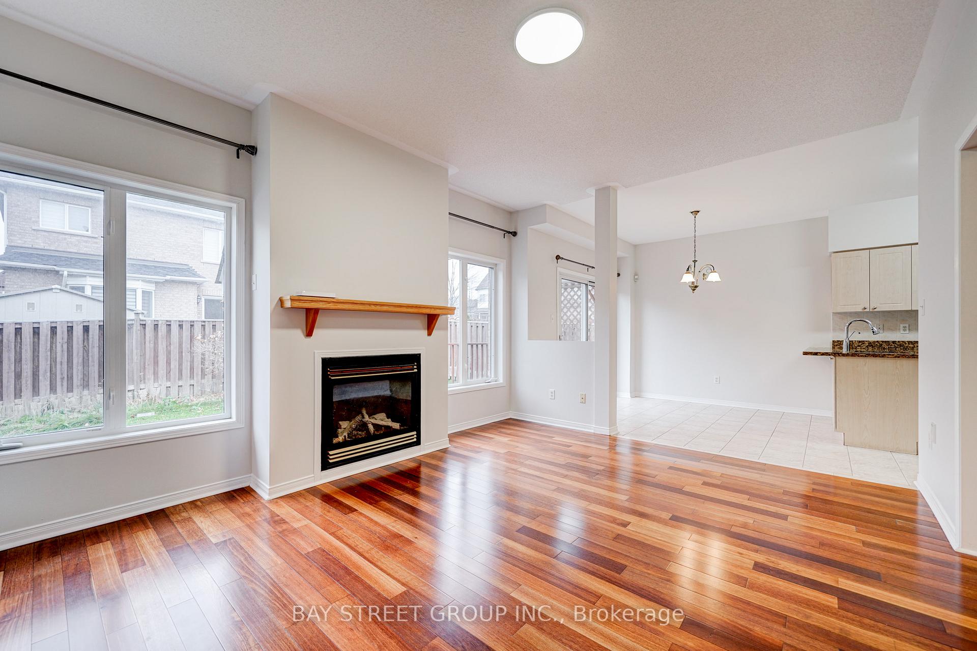 Photo 14 of 52 Cynthia Jean Street, Markham, Berczy — HOMEH
