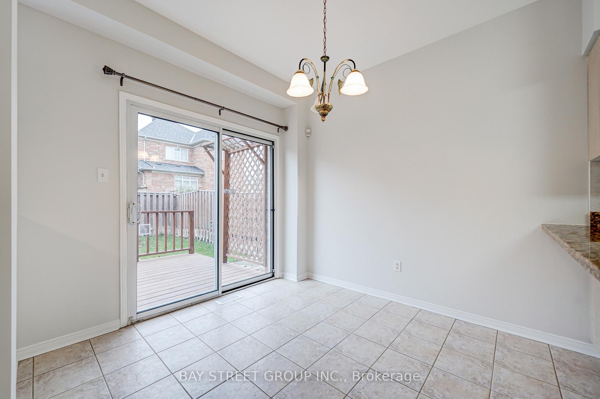 Photo 16 of 52 Cynthia Jean Street, Markham, Berczy — HOMEH