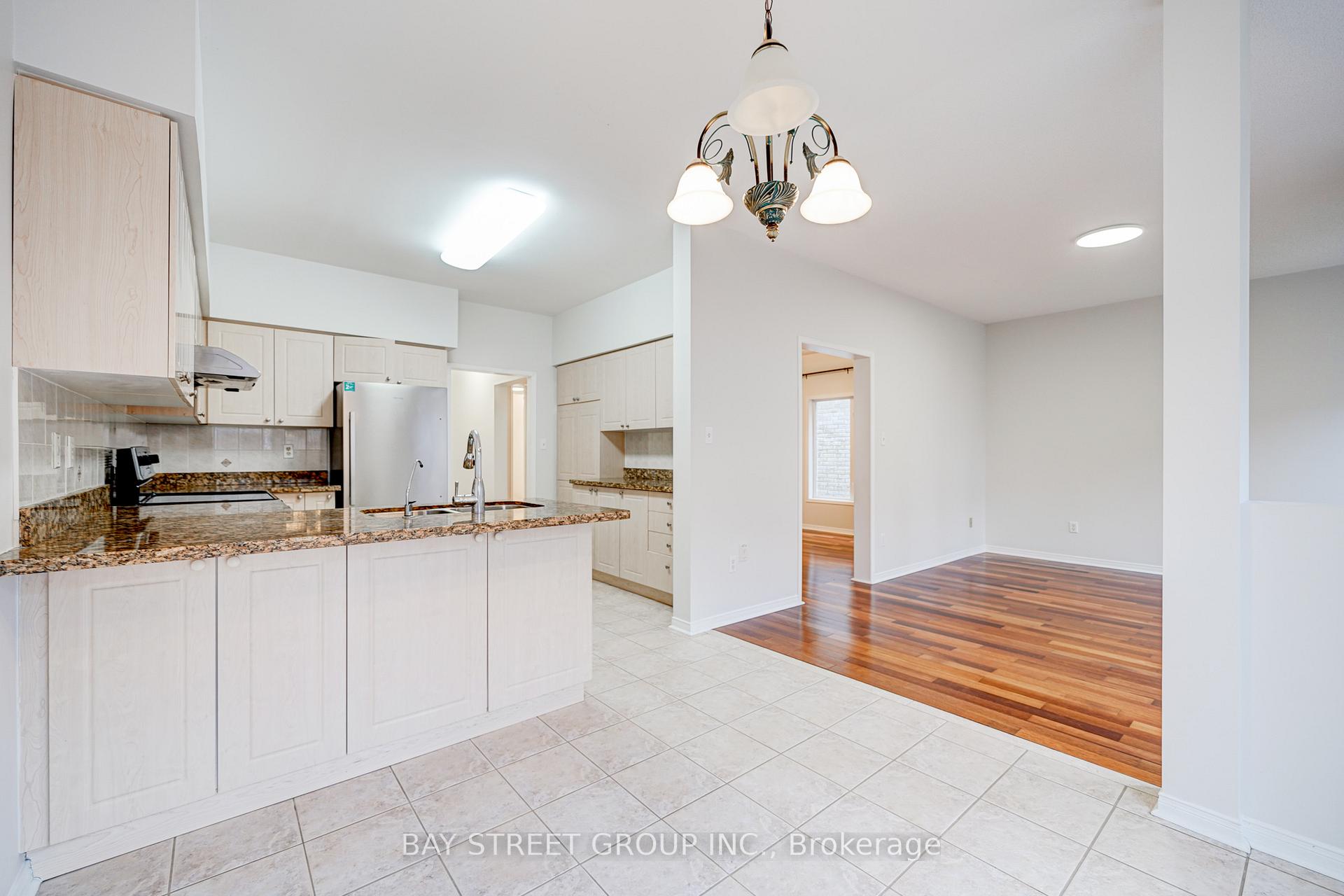 Photo 18 of 52 Cynthia Jean Street, Markham, Berczy — HOMEH