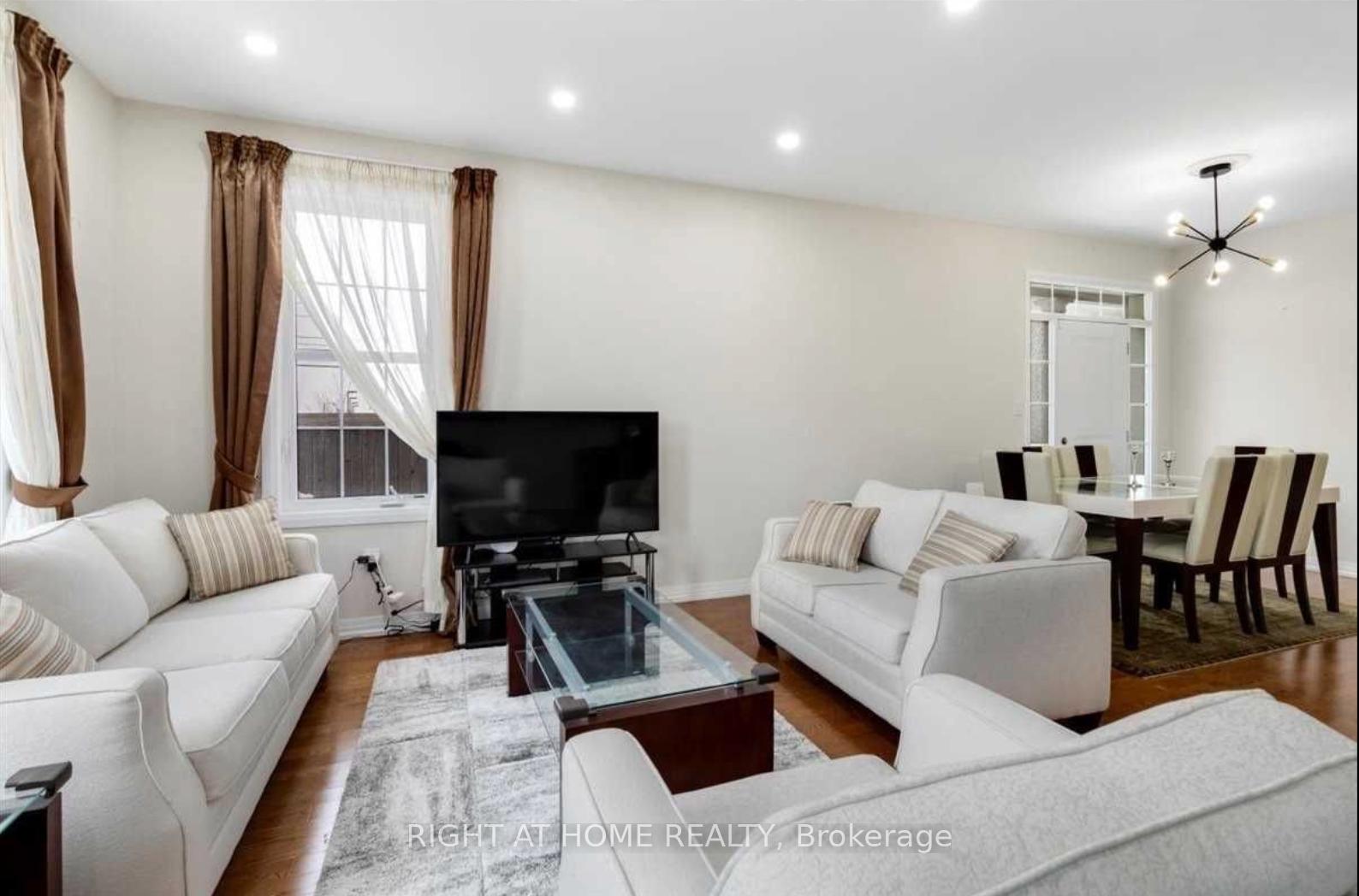 Photo 7 of 815 Banks Crescent, Milton, Willmott — HOMEH