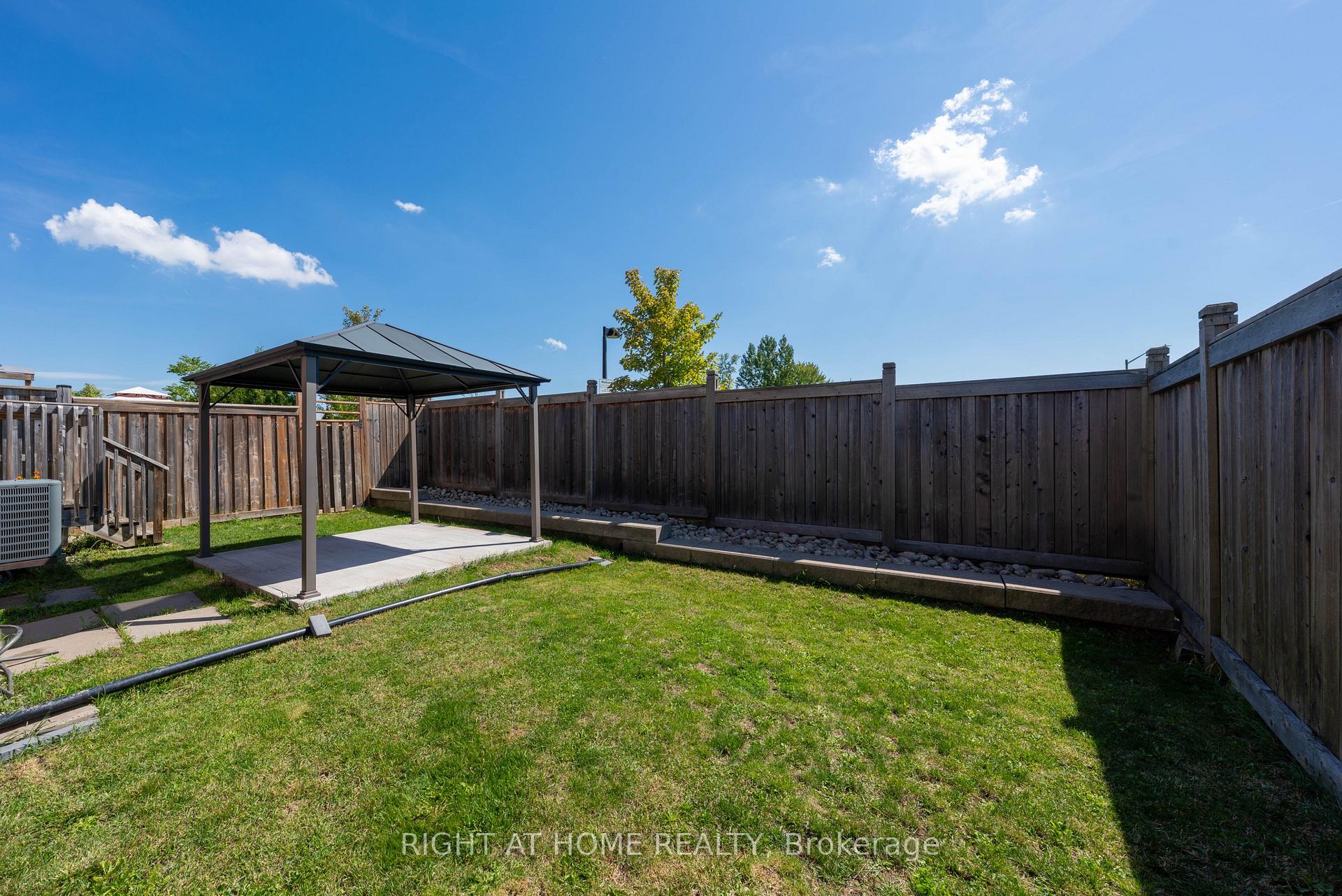 Photo 34 of 815 Banks Crescent, Milton, Willmott — HOMEH