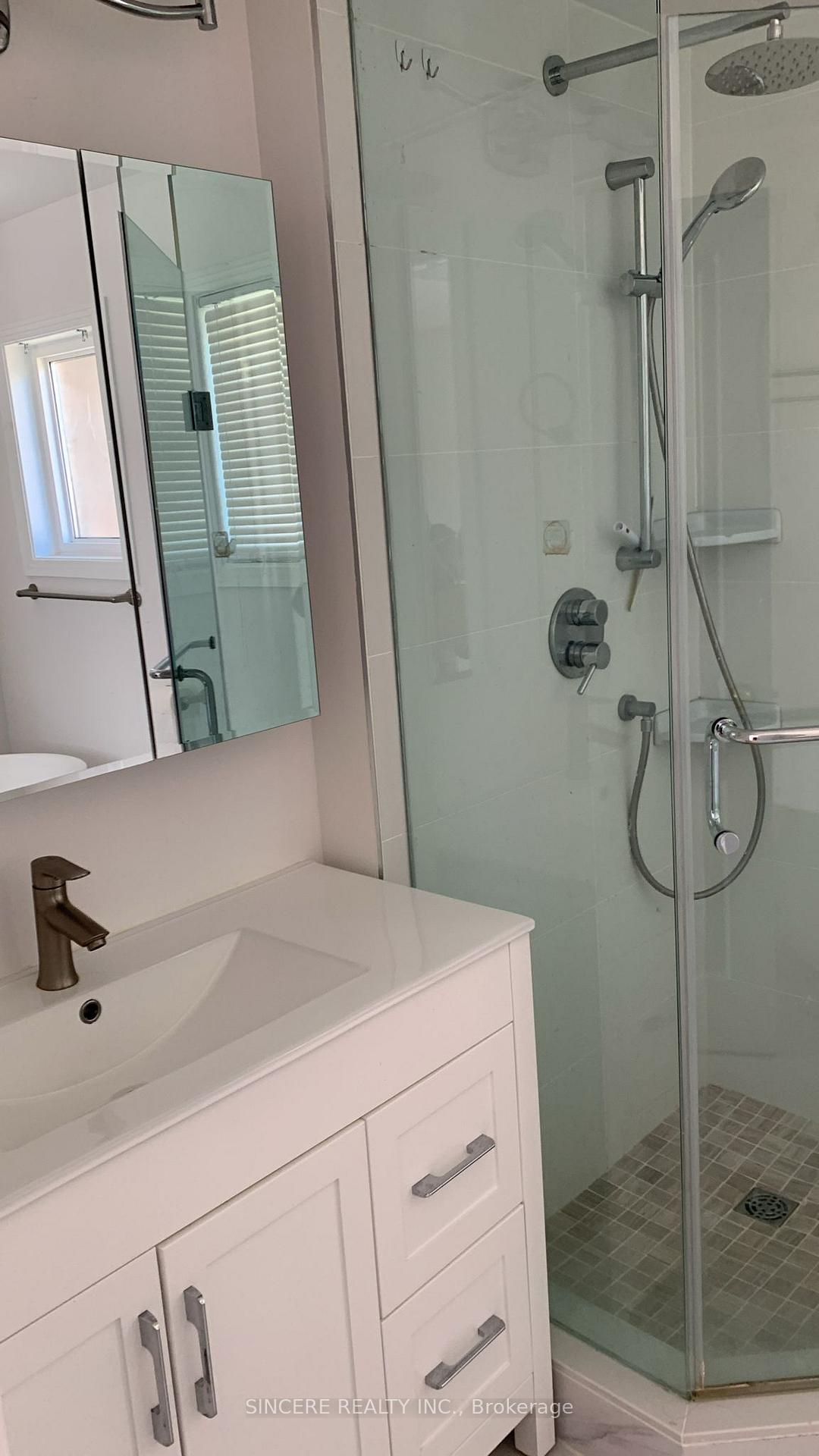 Photo 12 of 120 Hopecrest Road, Markham, Cachet — HOMEH