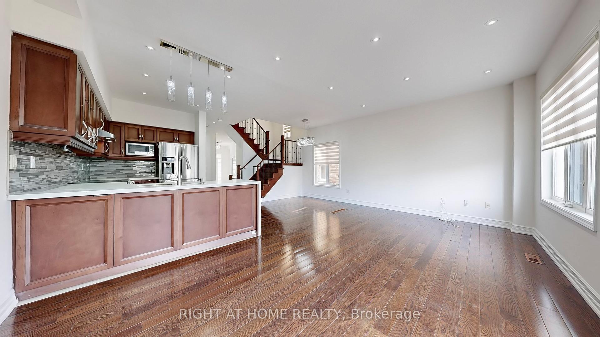 Photo 7 of 16 Wingrove Street, Markham, Wismer — HOMEH