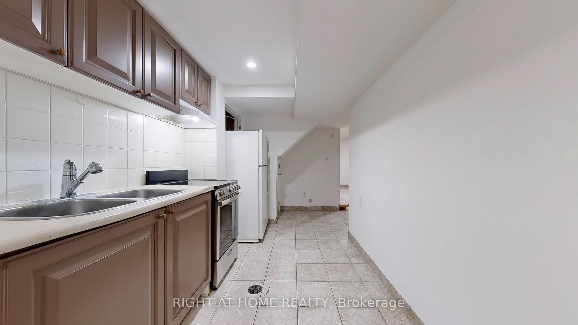Photo 38 of 16 Wingrove Street, Markham, Wismer — HOMEH