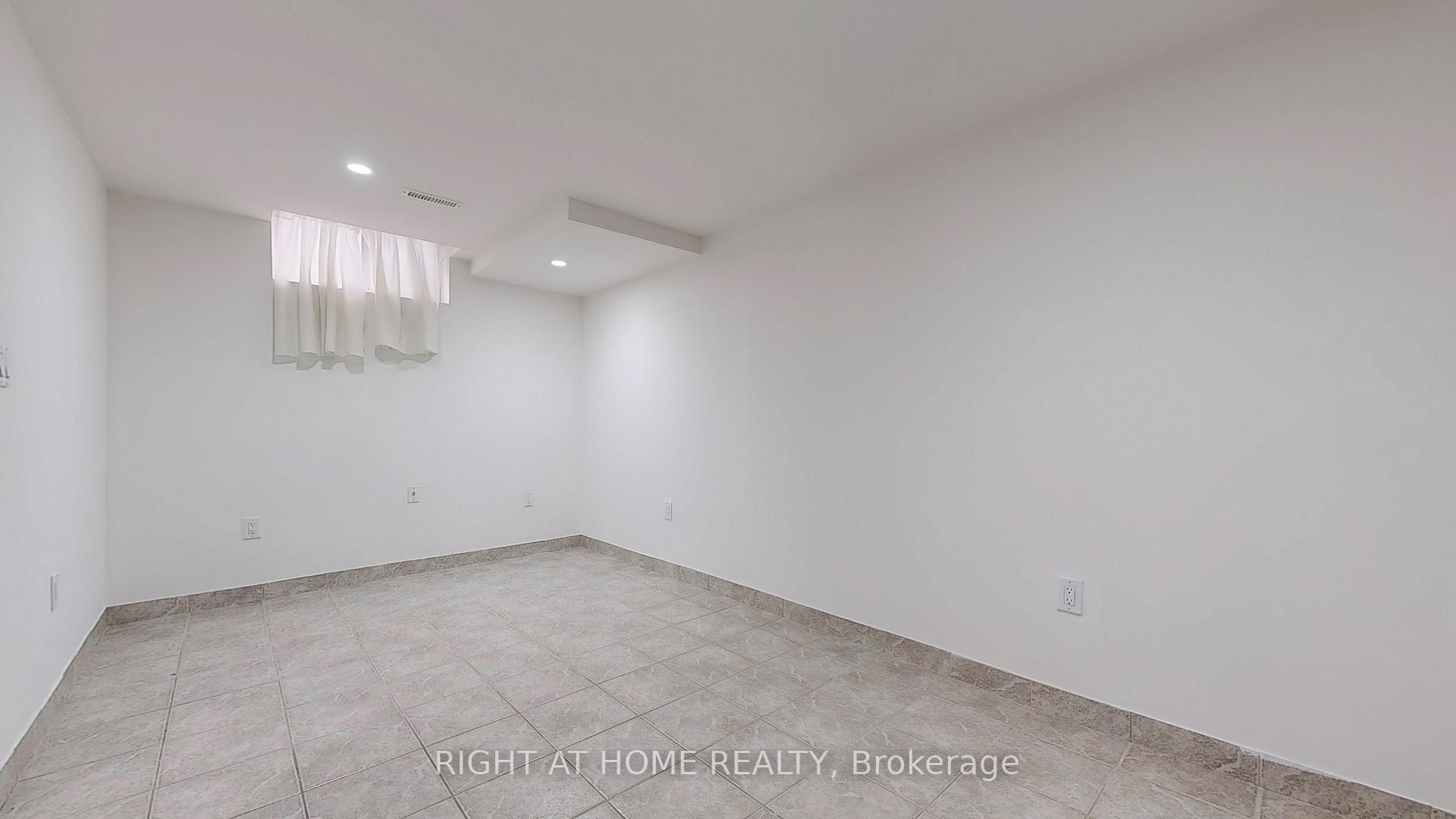Photo 39 of 16 Wingrove Street, Markham, Wismer — HOMEH