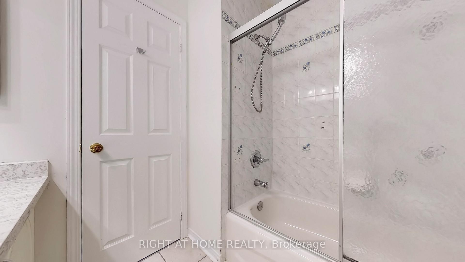 Photo 41 of 16 Wingrove Street, Markham, Wismer — HOMEH