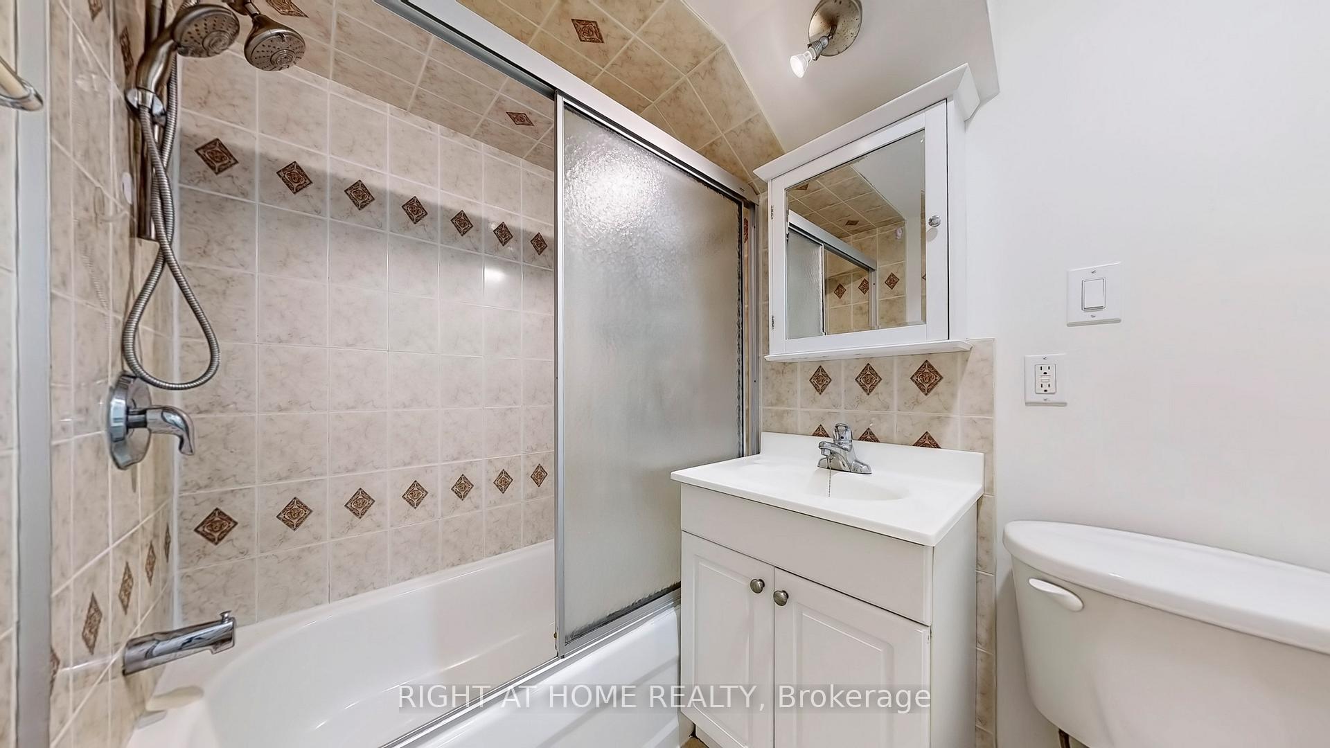 Photo 42 of 16 Wingrove Street, Markham, Wismer — HOMEH