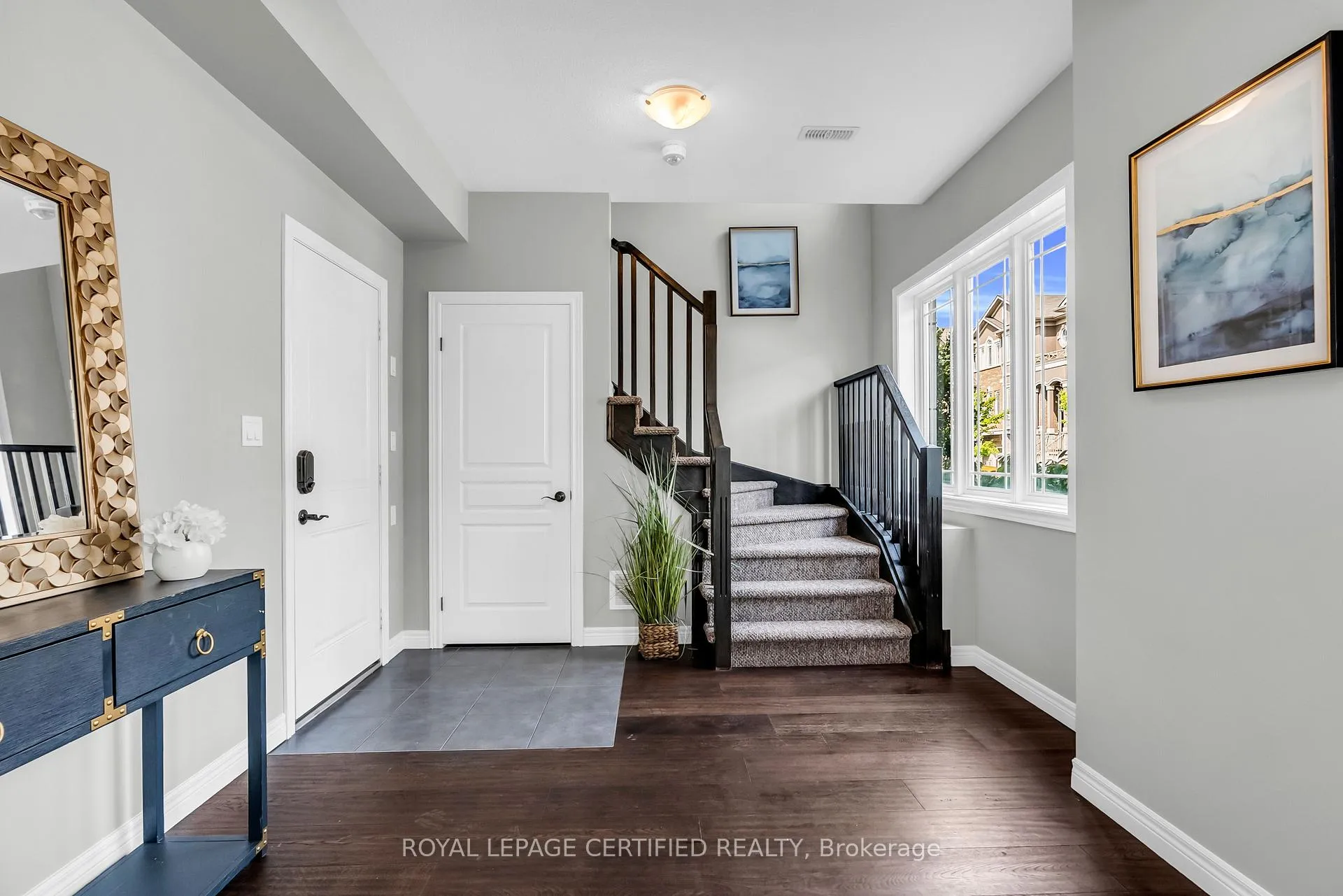 Photo 9 of 89 Bloom Crescent, Hamilton, Stoney Creek — HOMEH
