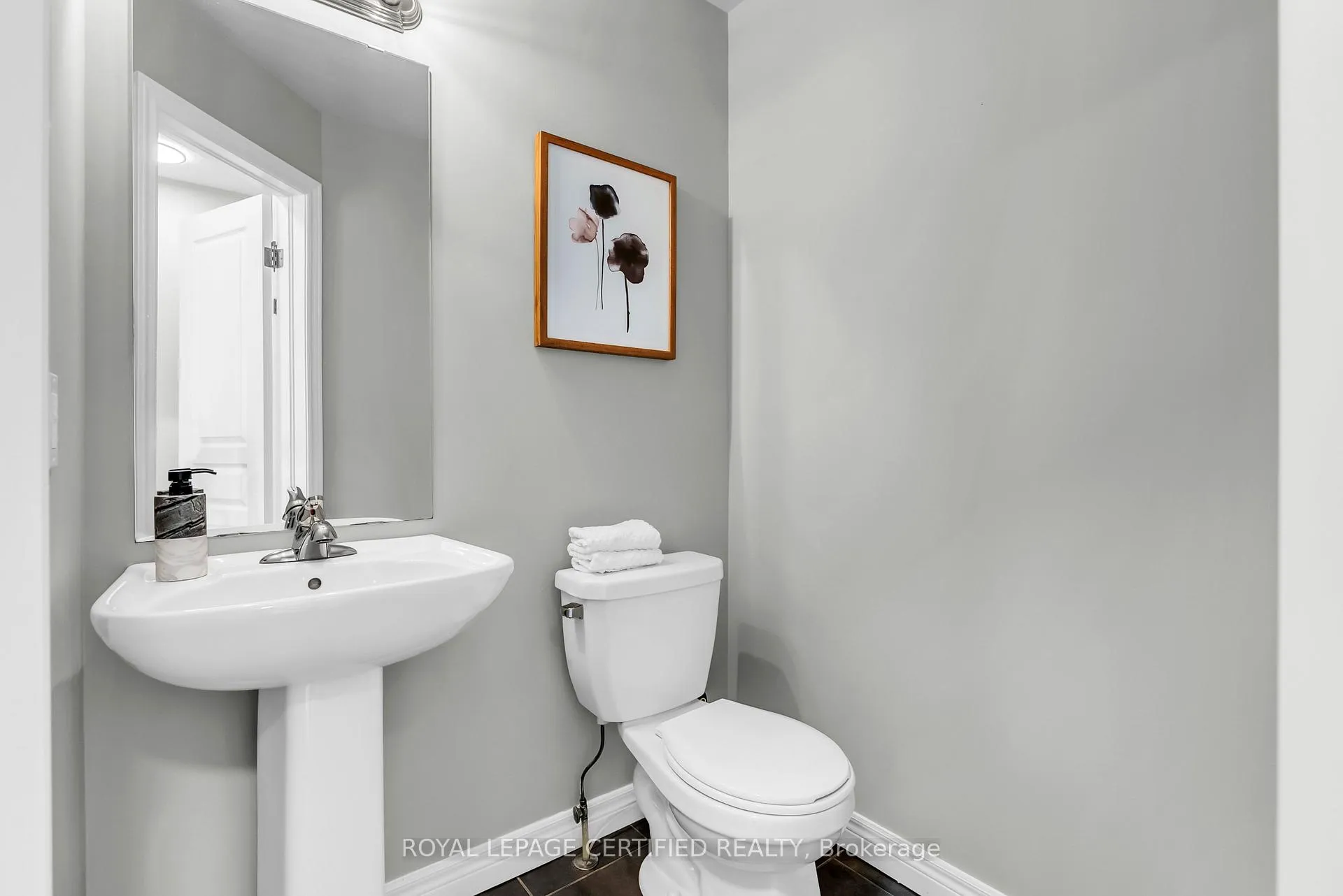 Photo 19 of 89 Bloom Crescent, Hamilton, Stoney Creek — HOMEH