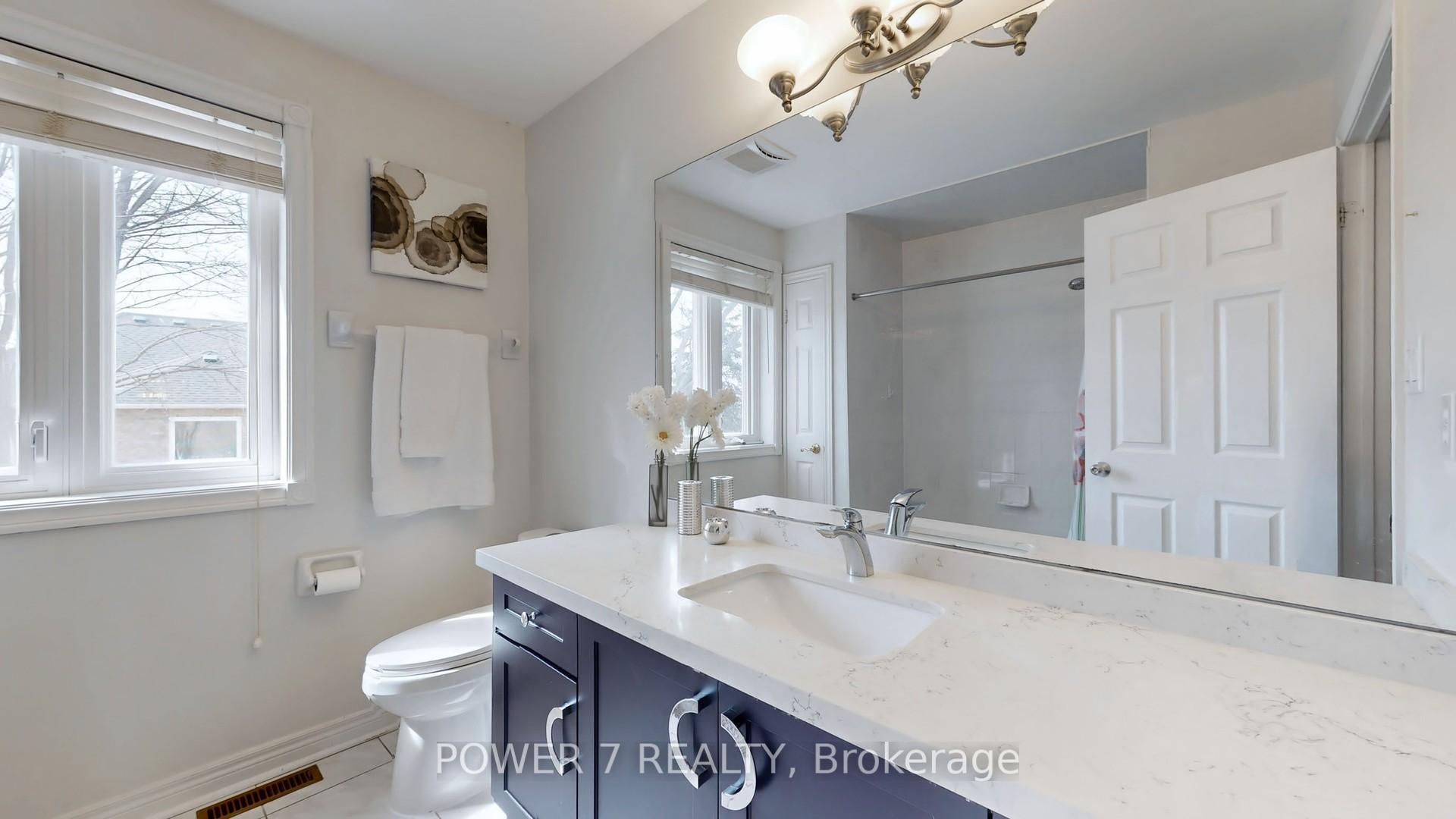 Photo 30 of 16 Eyer Drive W, Markham, Cachet — HOMEH