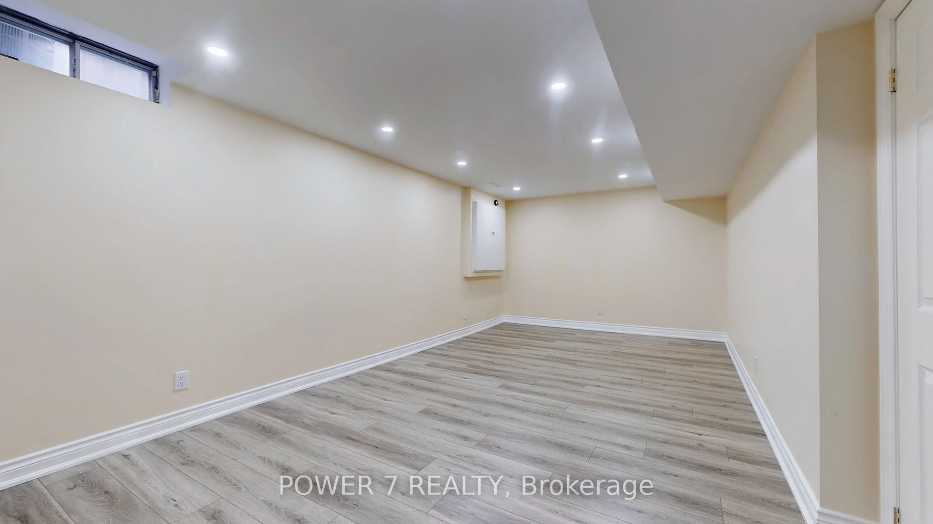Photo 36 of 16 Eyer Drive W, Markham, Cachet — HOMEH