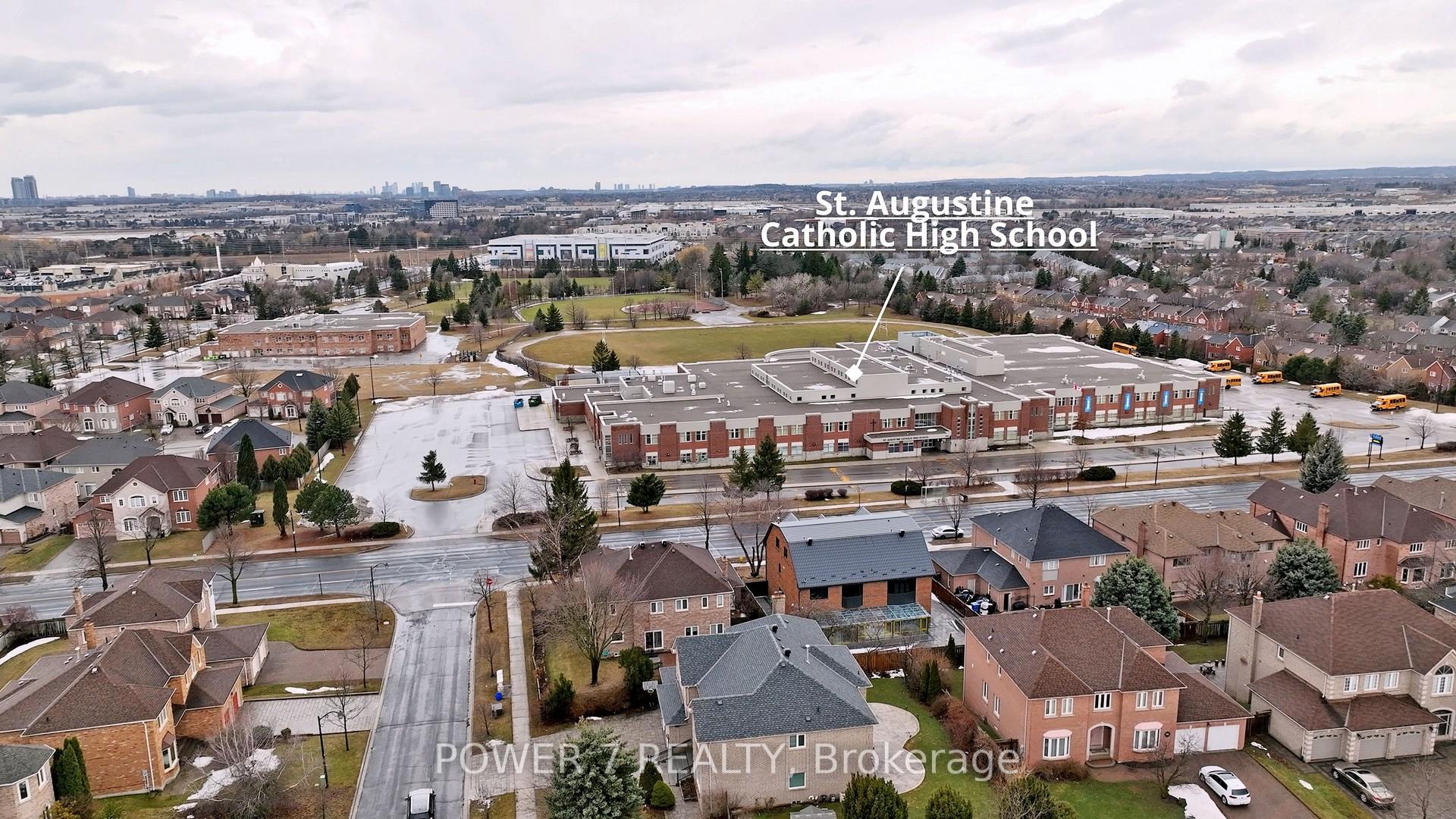 Photo 47 of 16 Eyer Drive W, Markham, Cachet — HOMEH