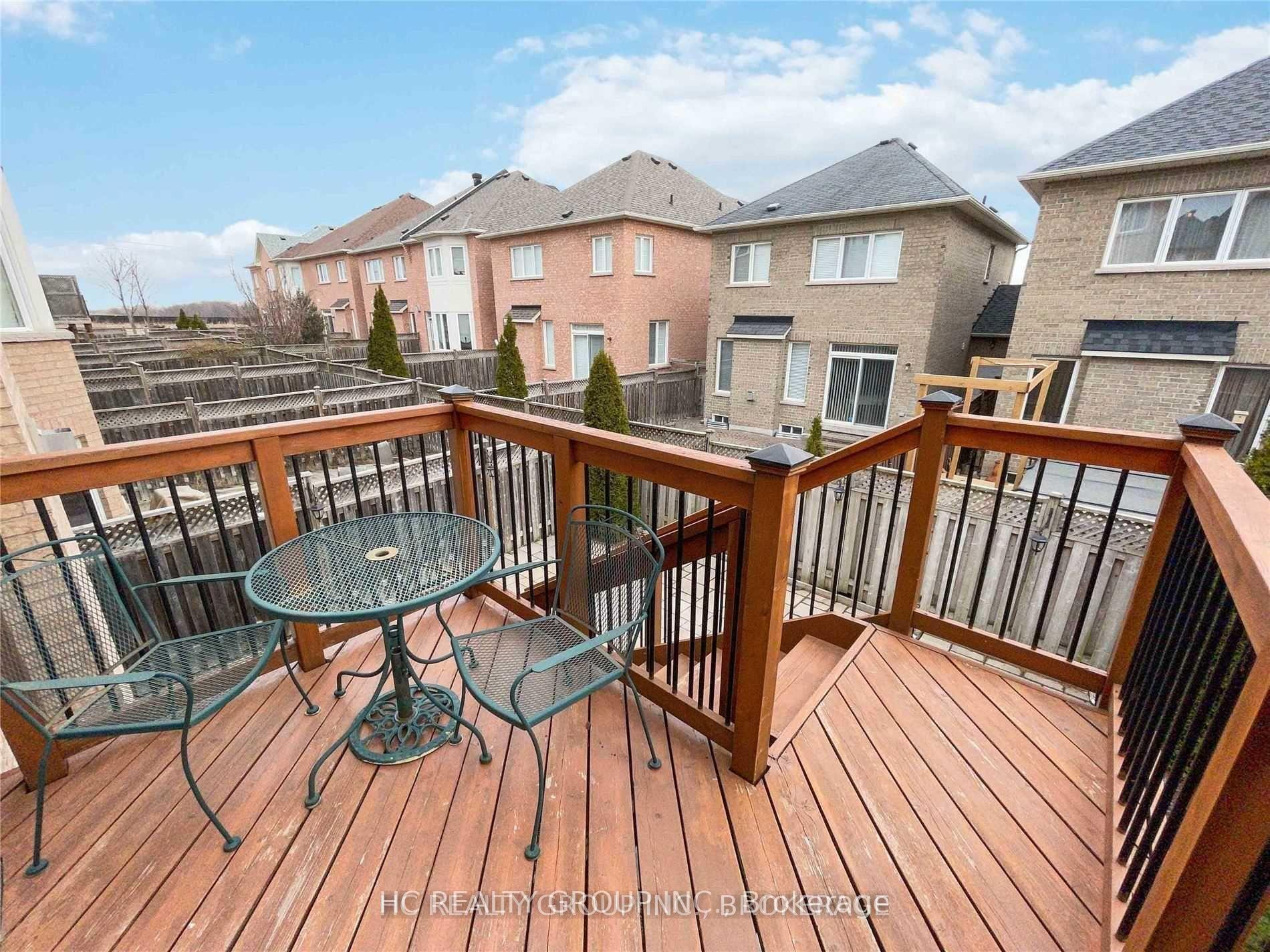 Photo 10 of Unit Upper, 29 Pillar Rock Crescent, Markham, Victoria Manor-Jennings Gate — HOMEH